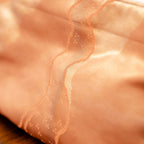 光沢のある赤橙色　クラッチバッグ　バッグインバッグ　K100