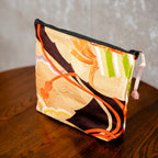 豪華なポーチ　金襴　唐草模様　K106