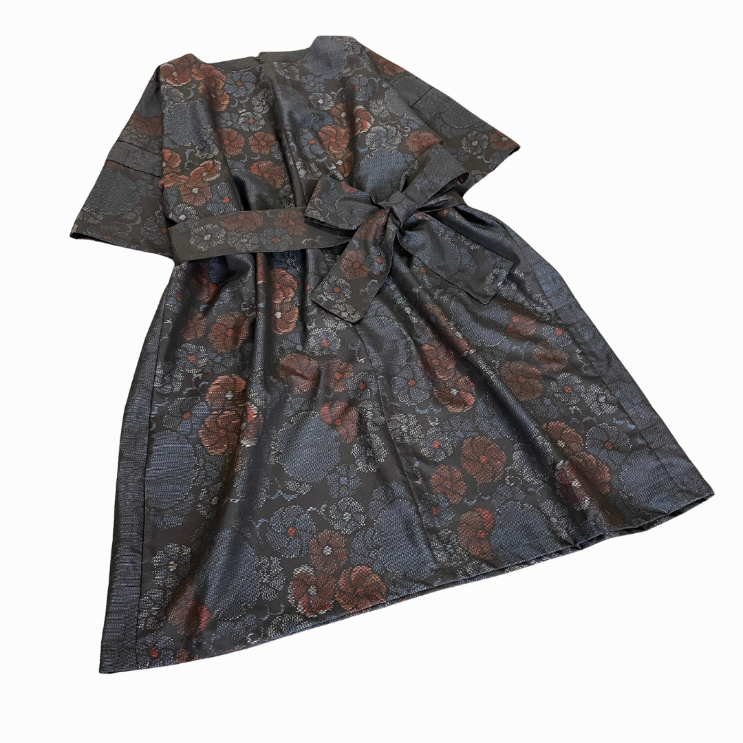 大島紬を使用した紺色のワンピース K176