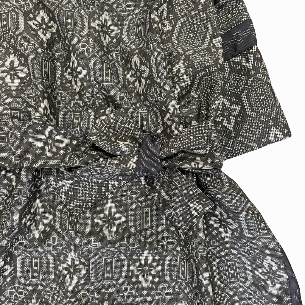 大島紬を使用した灰色のワンピース K190