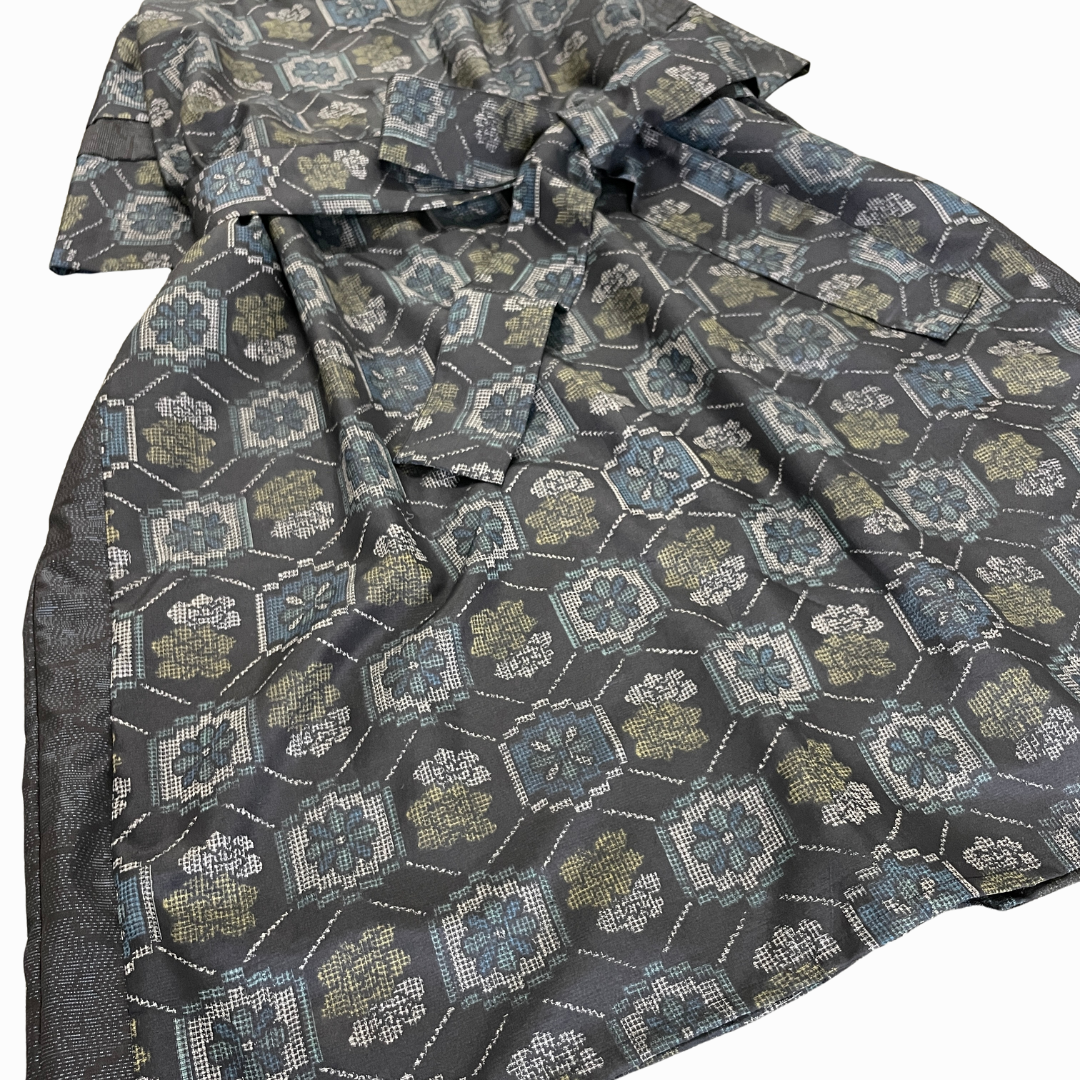 大島紬を使用した紺色のワンピース K191