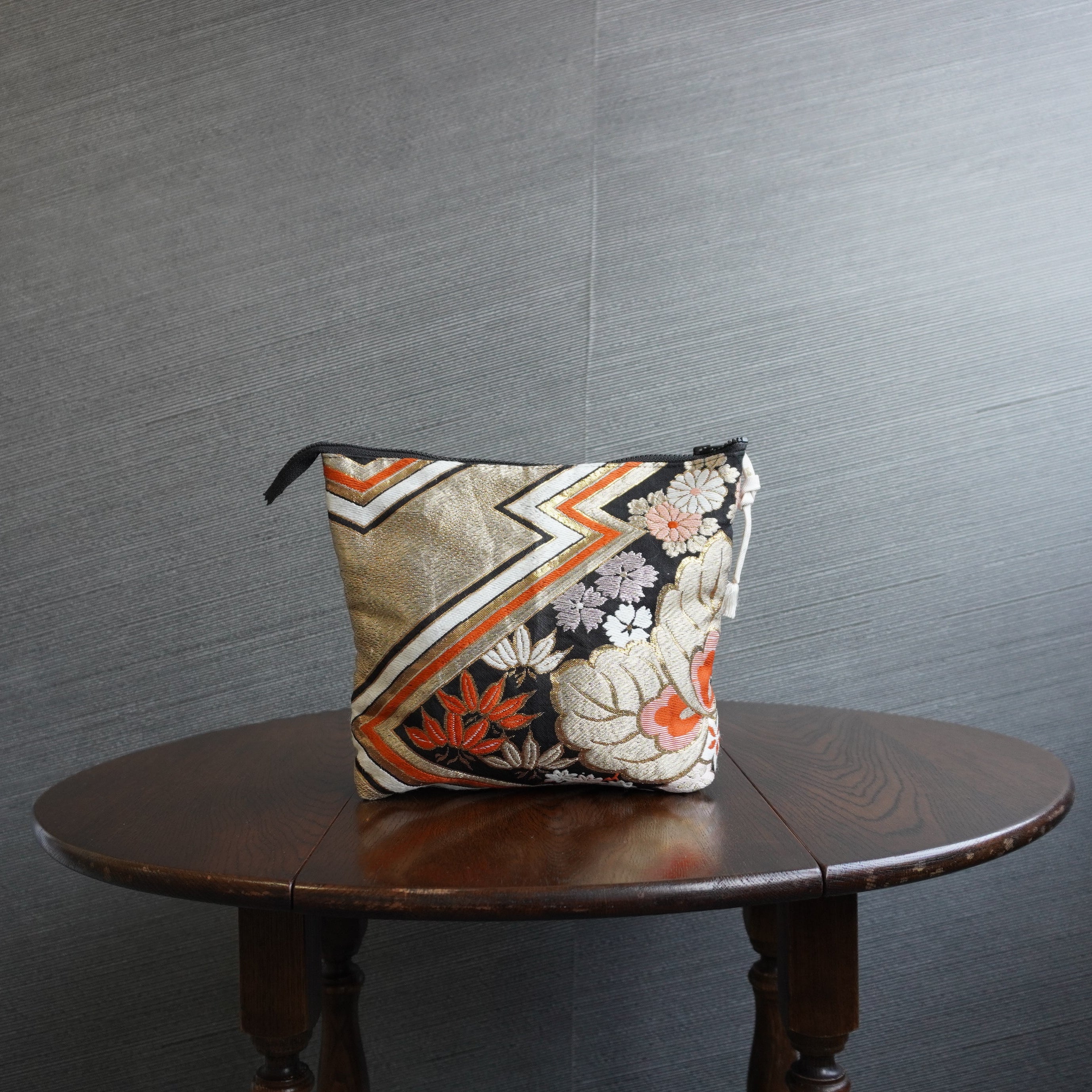 着物帯を使用したポーチ　K156