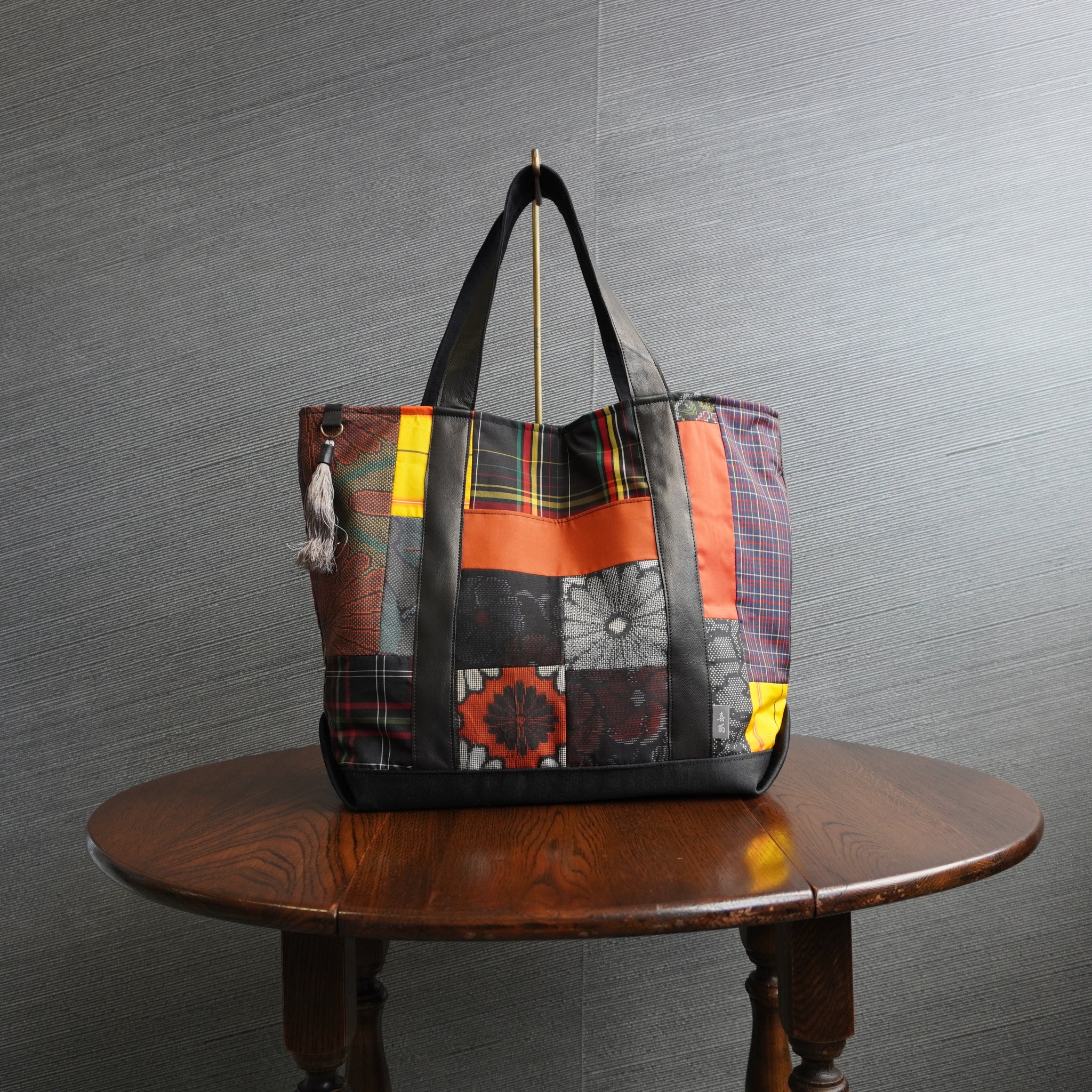 パッチワーク仕様のトートバッグ K157