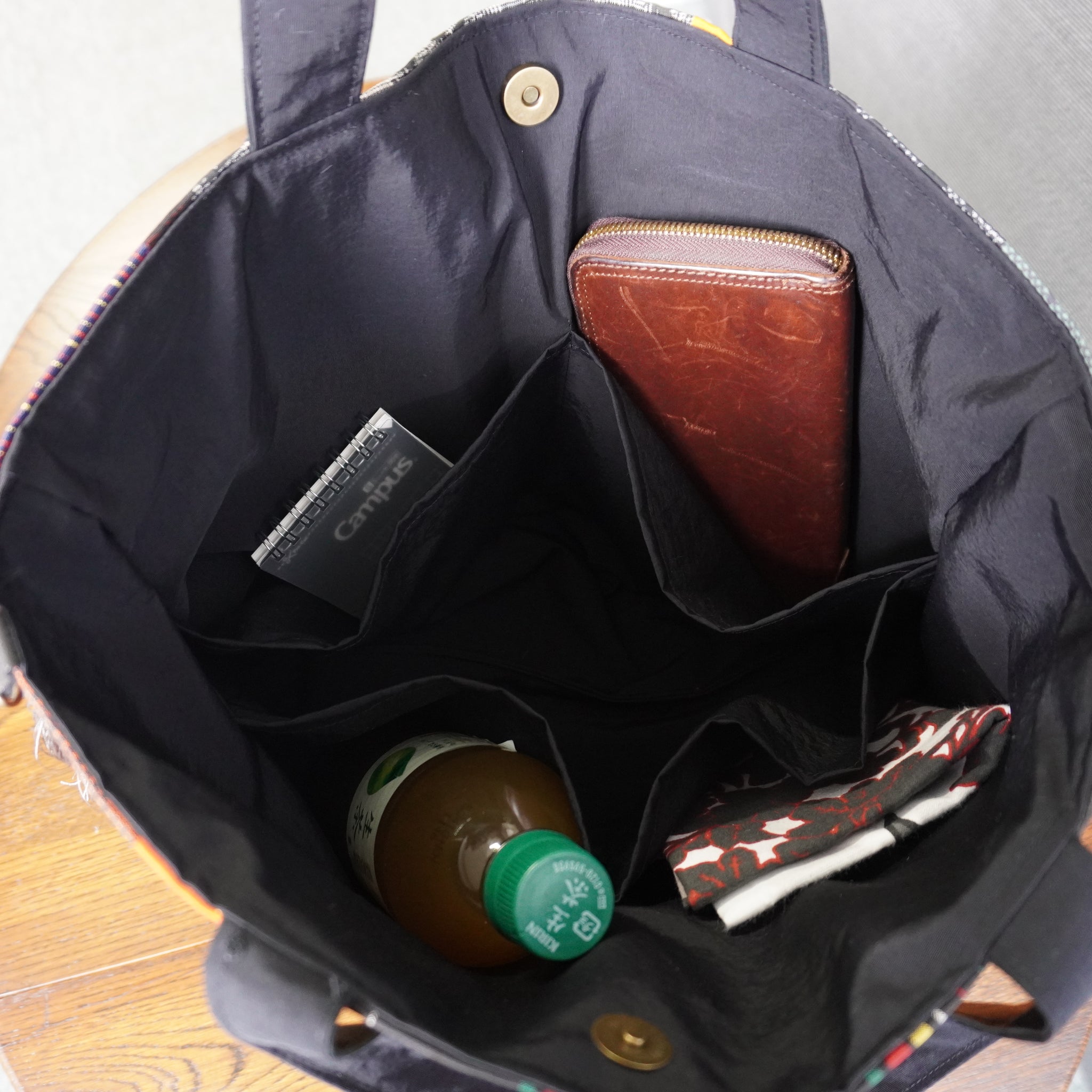 パッチワーク仕様のトートバッグ K157