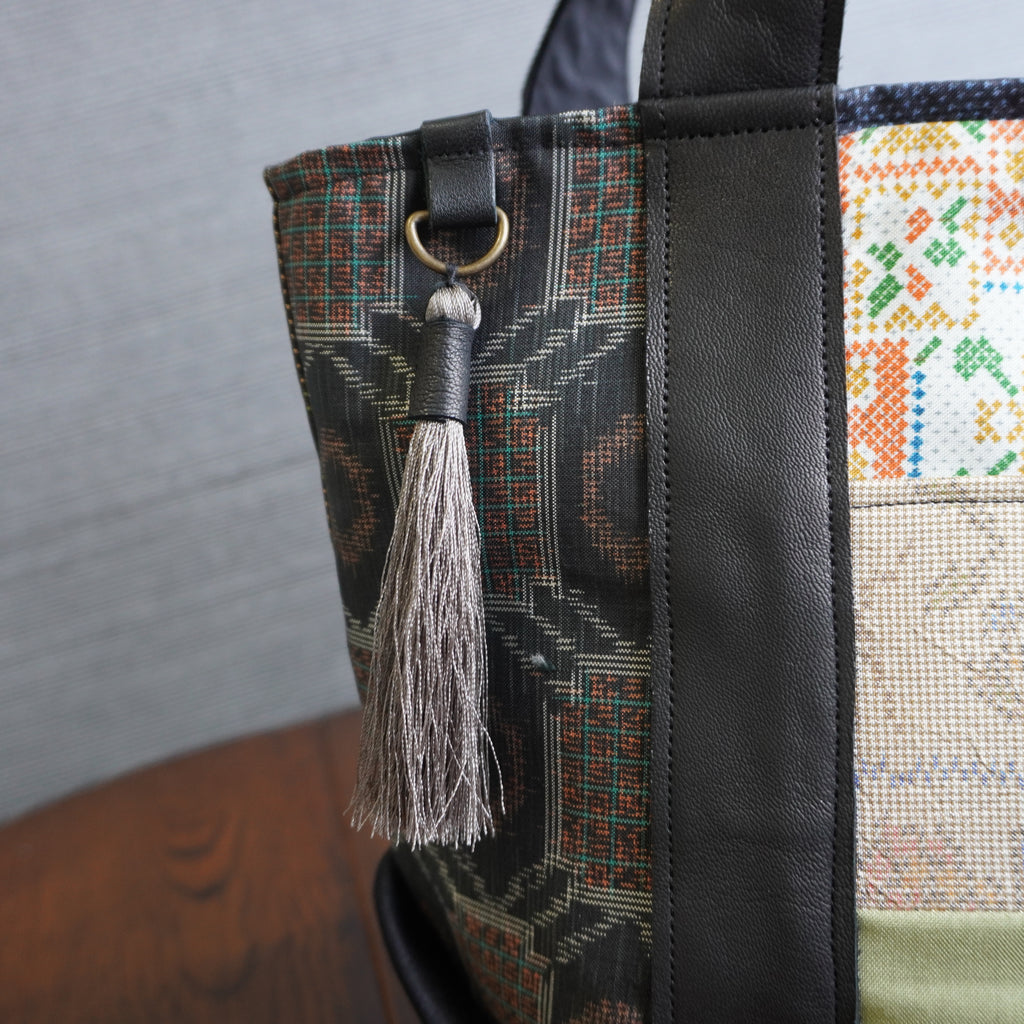 パッチワーク仕様のミニトートバッグ K158