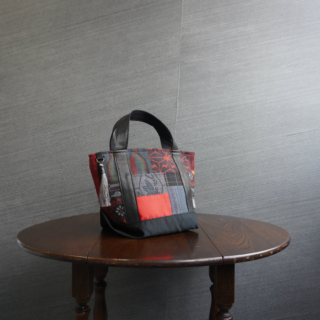 パッチワーク仕様のミニトートバッグ K159