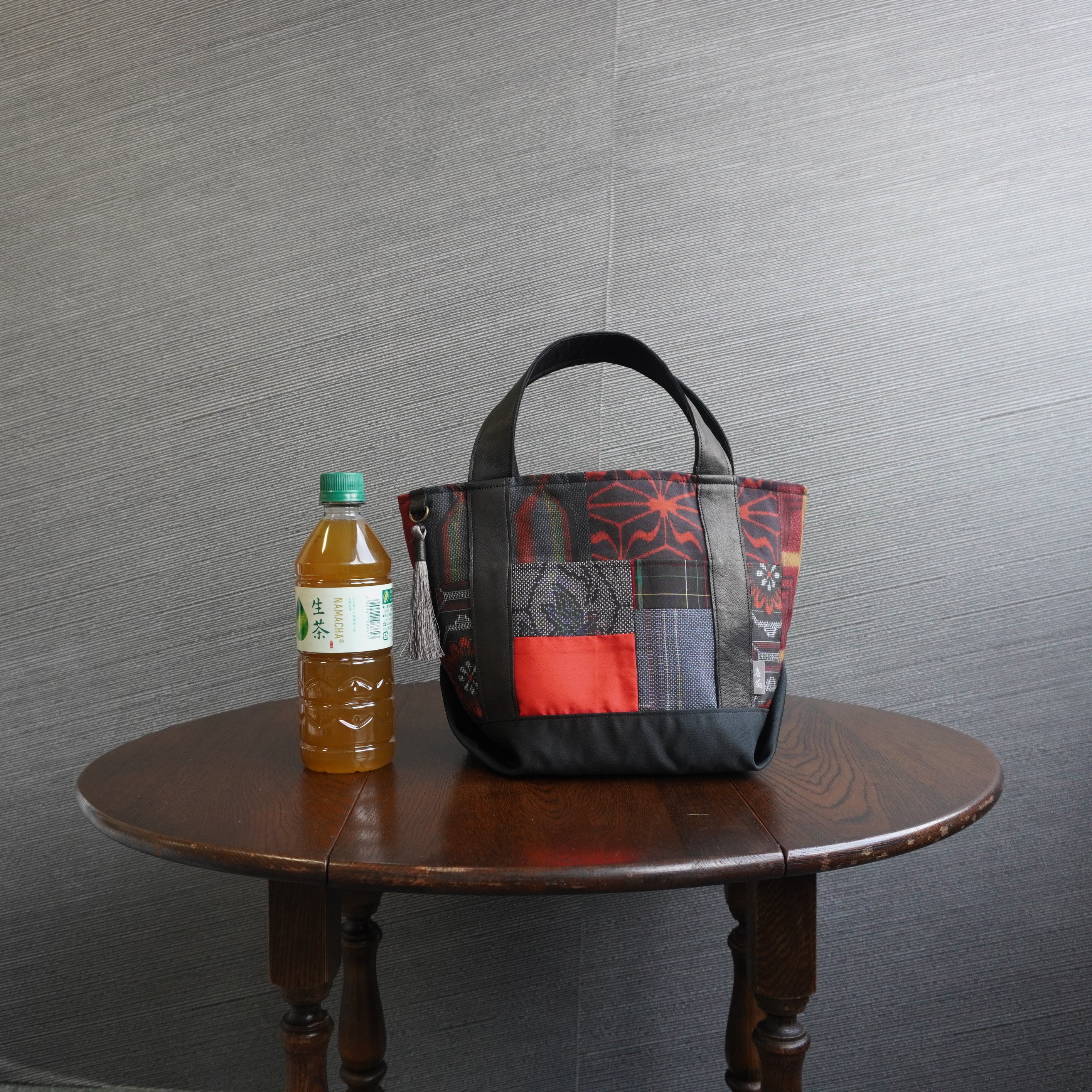 パッチワーク仕様のミニトートバッグ K159