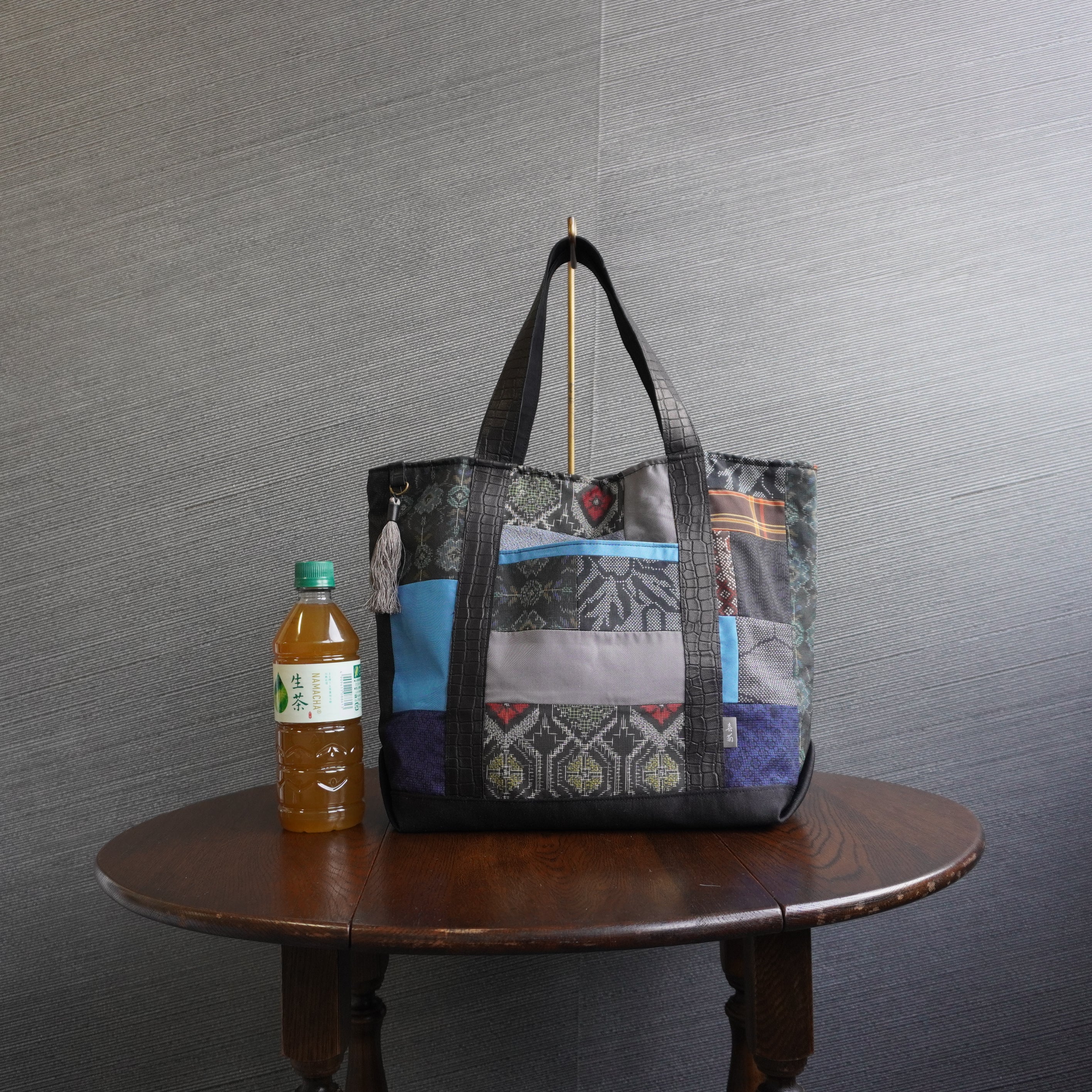 パッチワーク仕様のトートバッグ K163