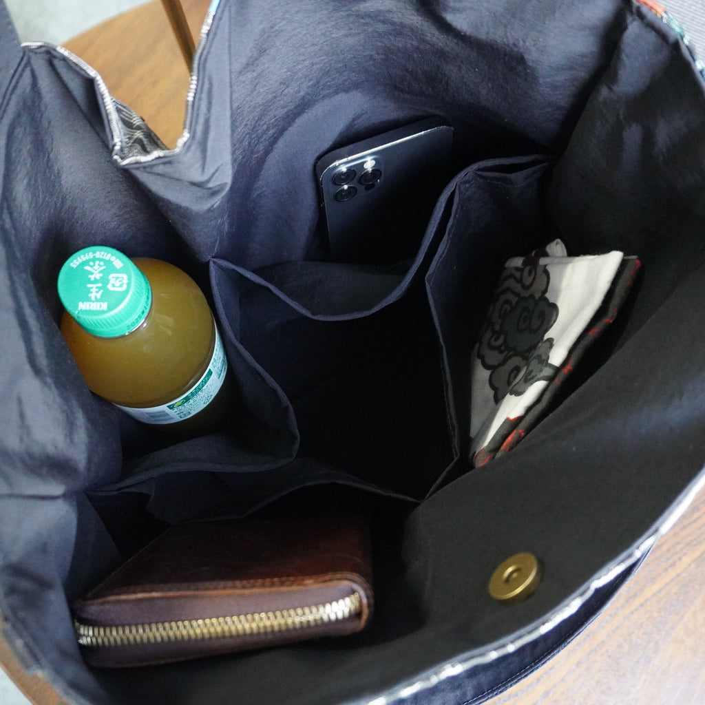 パッチワーク仕様のトートバッグ K163