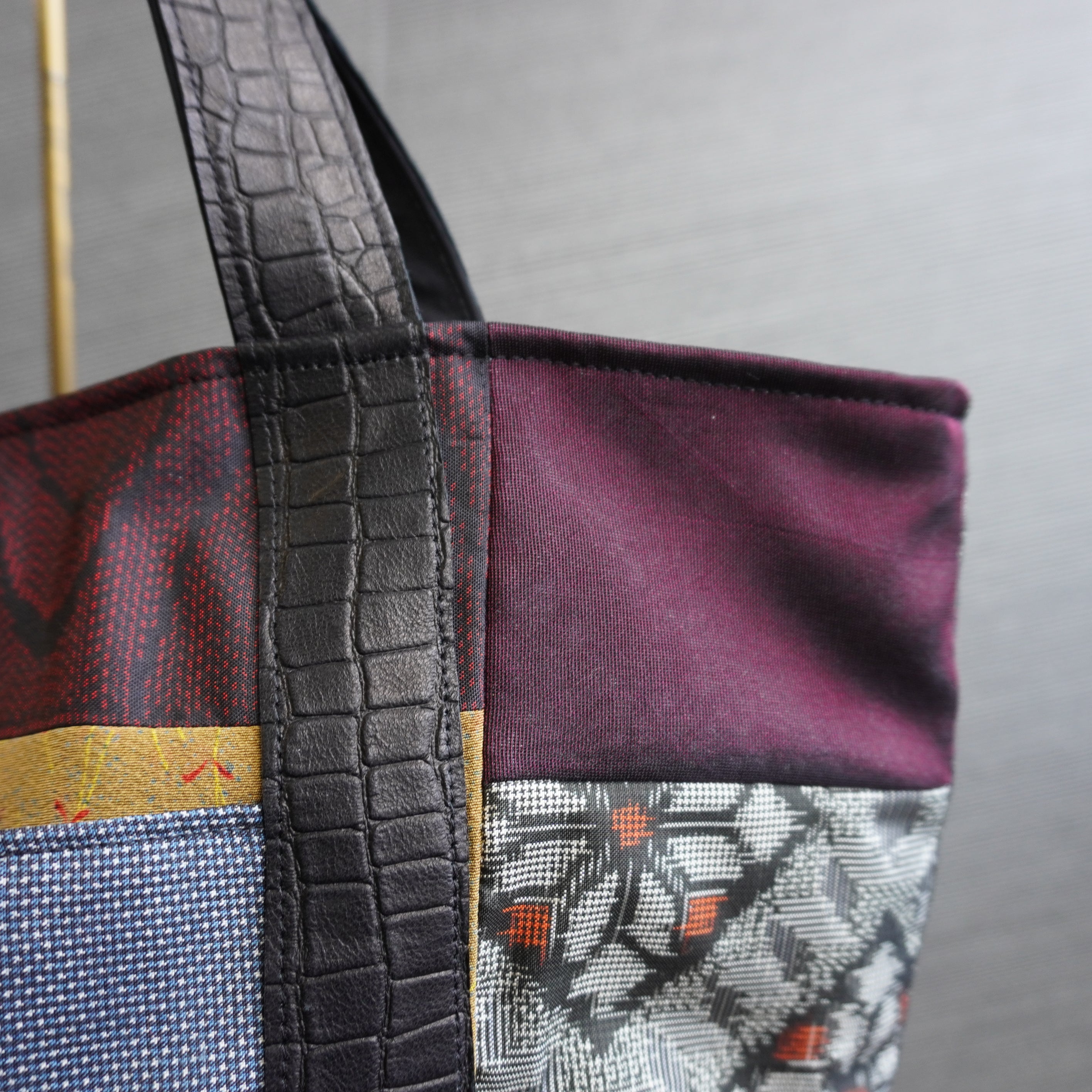 パッチワーク仕様のトートバッグ K177