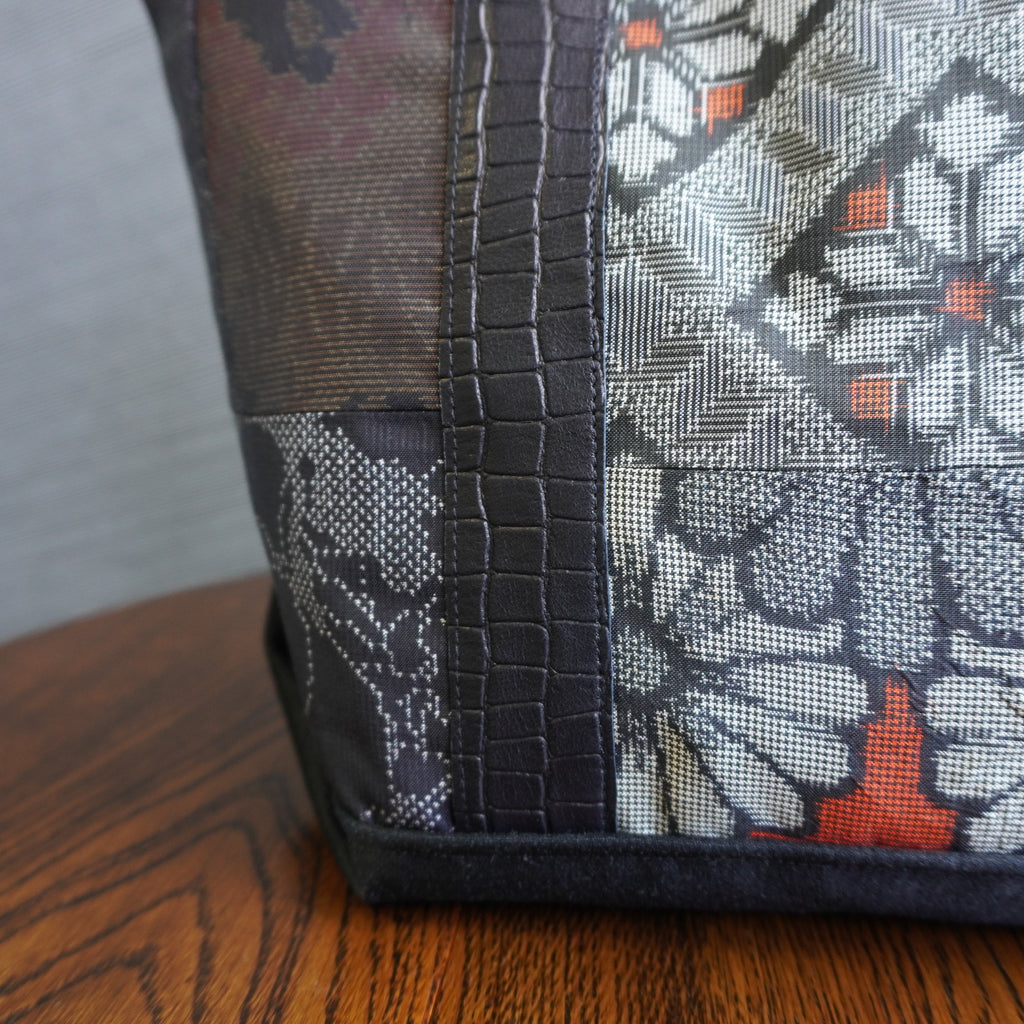 パッチワーク仕様のトートバッグ K177