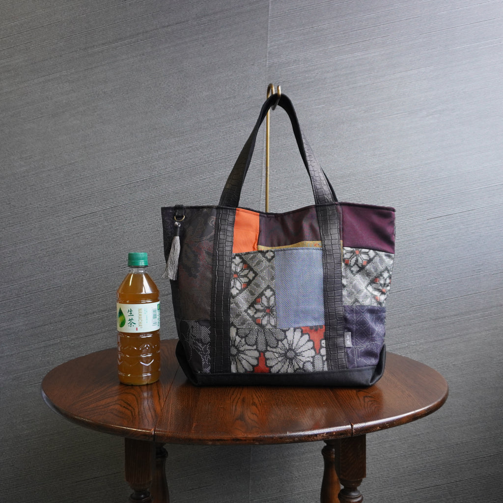 パッチワーク仕様のトートバッグ K177