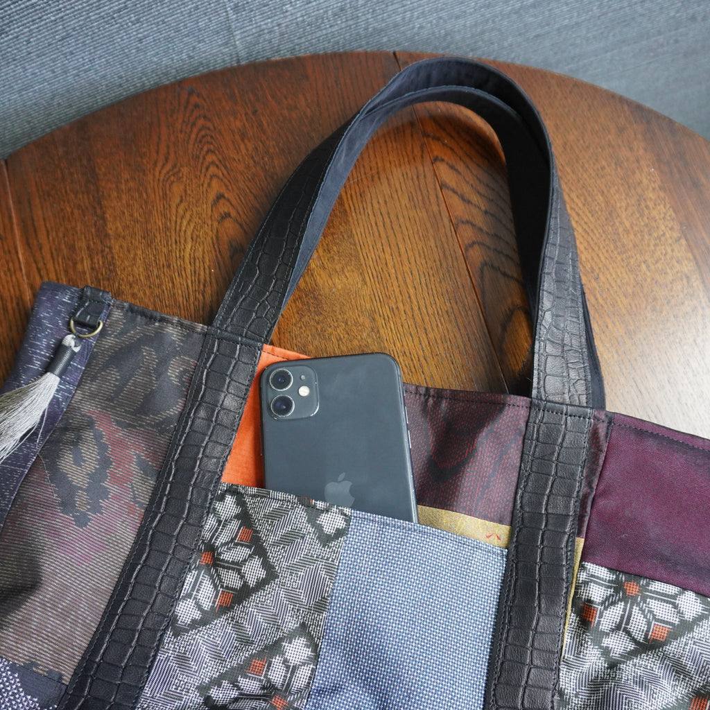 パッチワーク仕様のトートバッグ K177