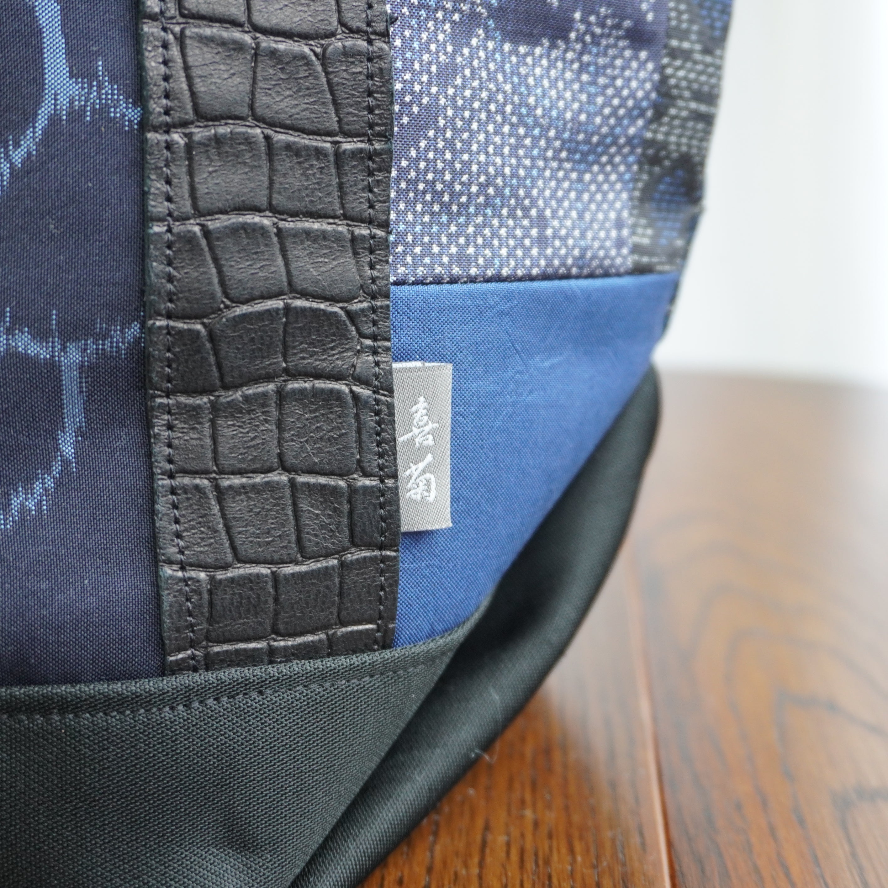 パッチワーク仕様のミニトートバッグ　K242