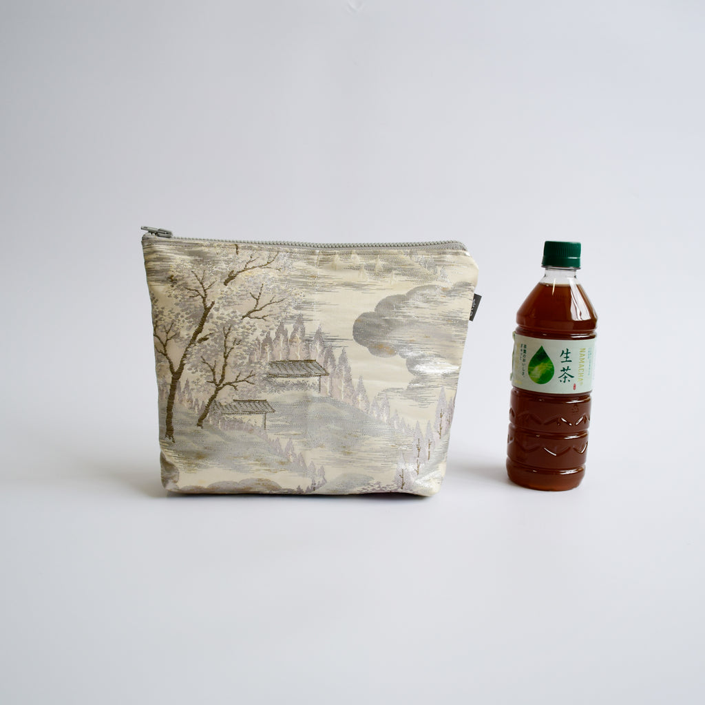 Pouch using kimono obi K228
