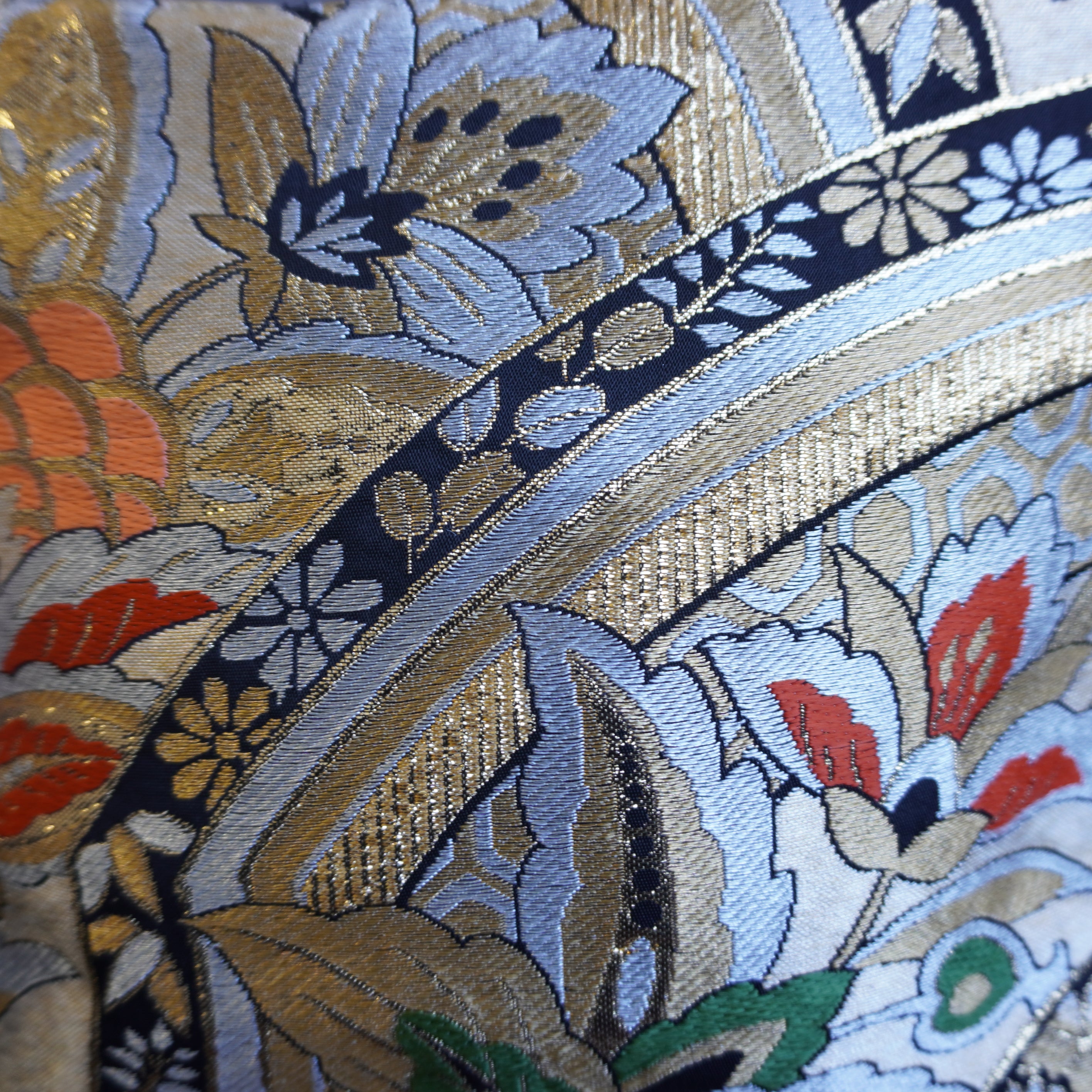 着物帯を使用したポーチ　K227