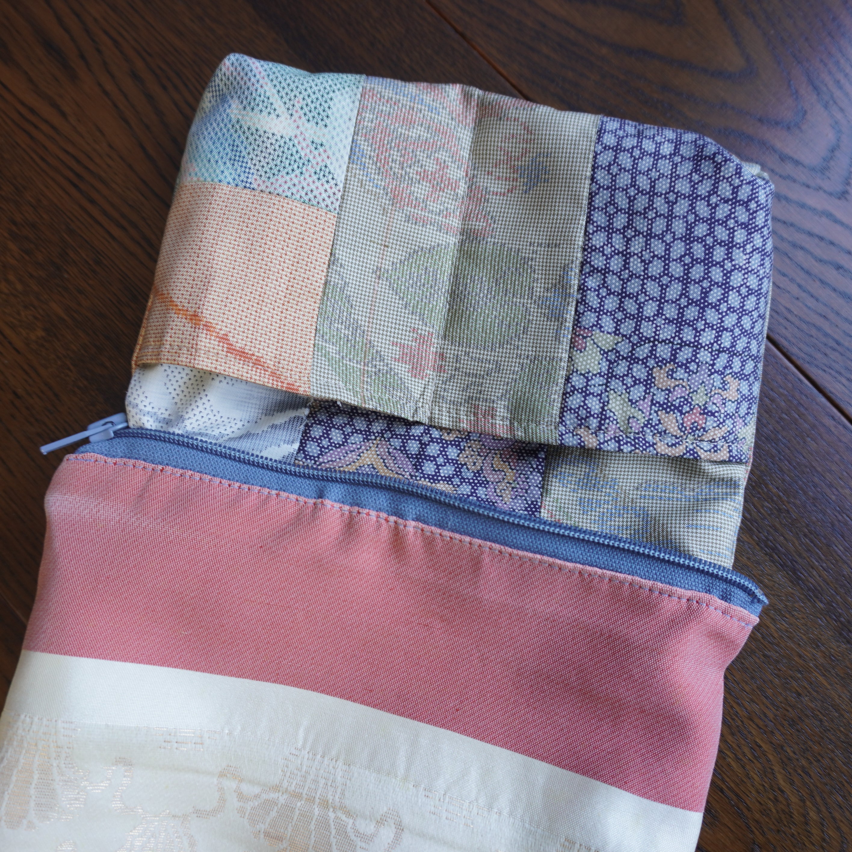 着物帯を使用したポーチ　K228