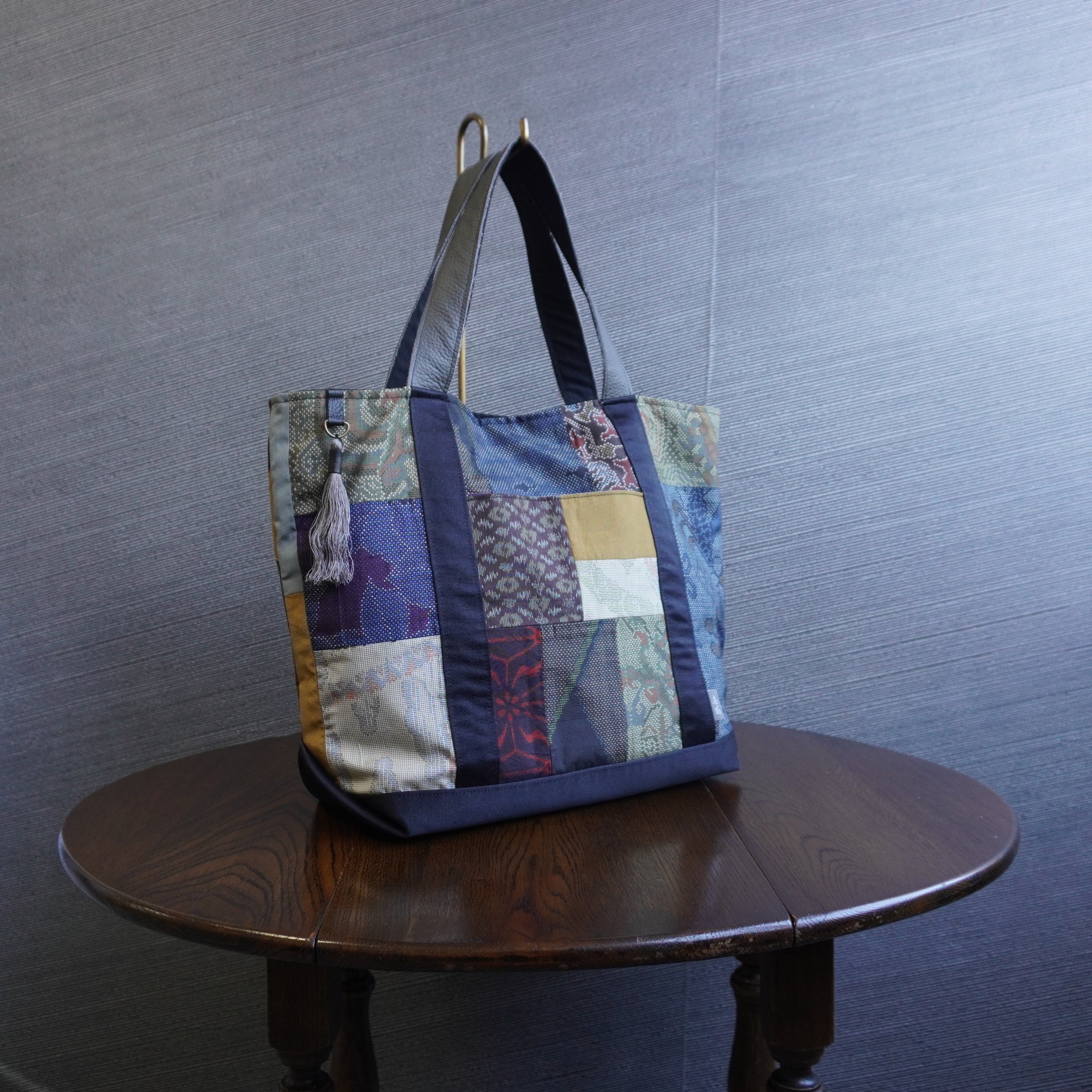 パッチワーク仕様のトートバッグ K179