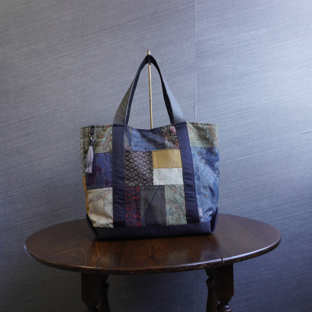 パッチワーク仕様のトートバッグ K179