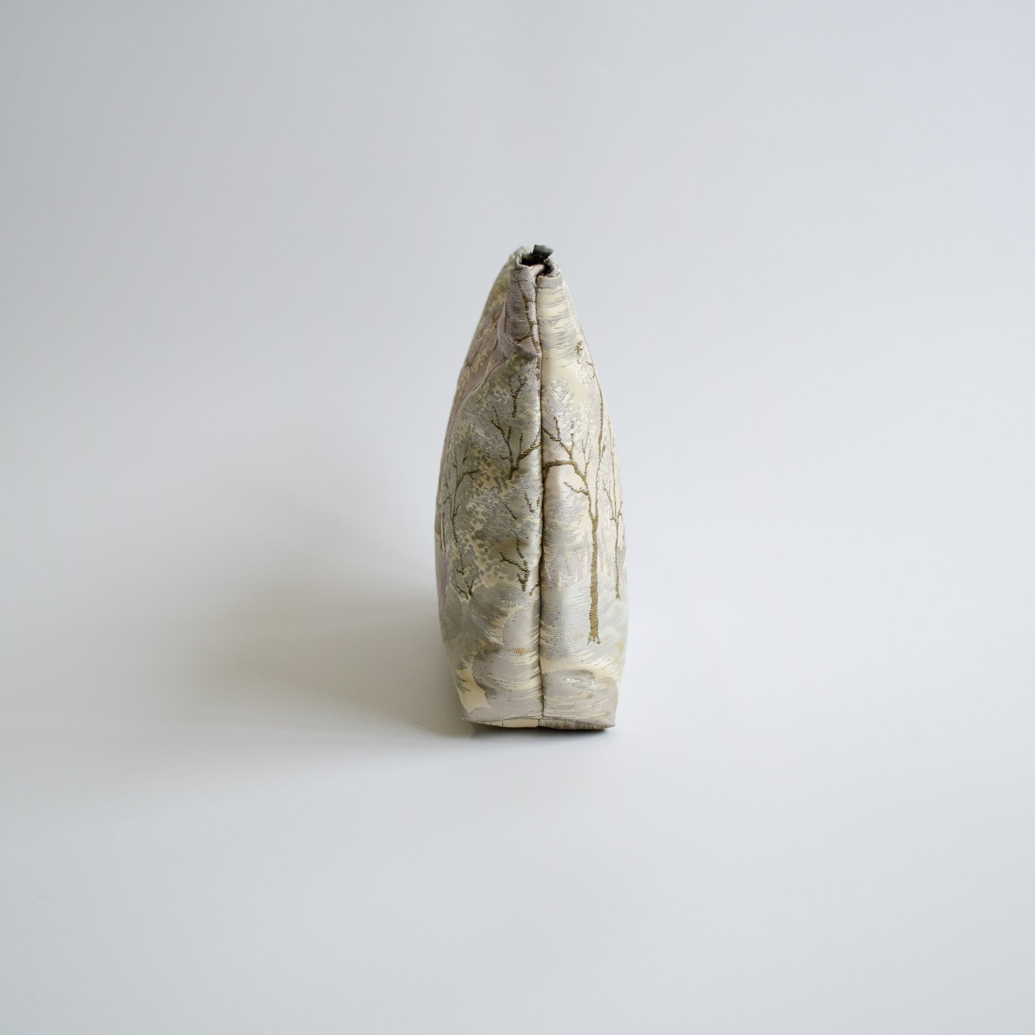 Pouch using kimono obi K228