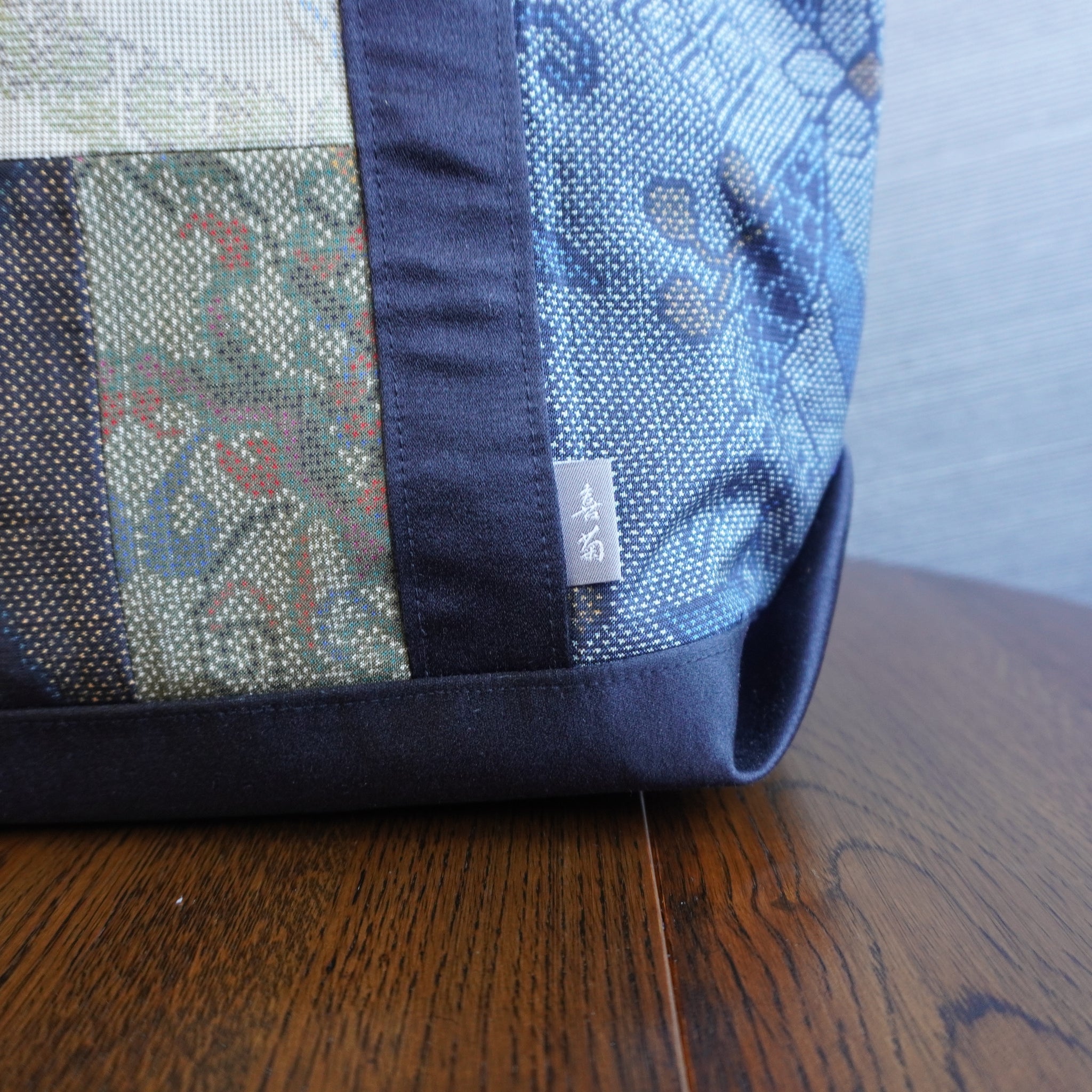 パッチワーク仕様のトートバッグ K179