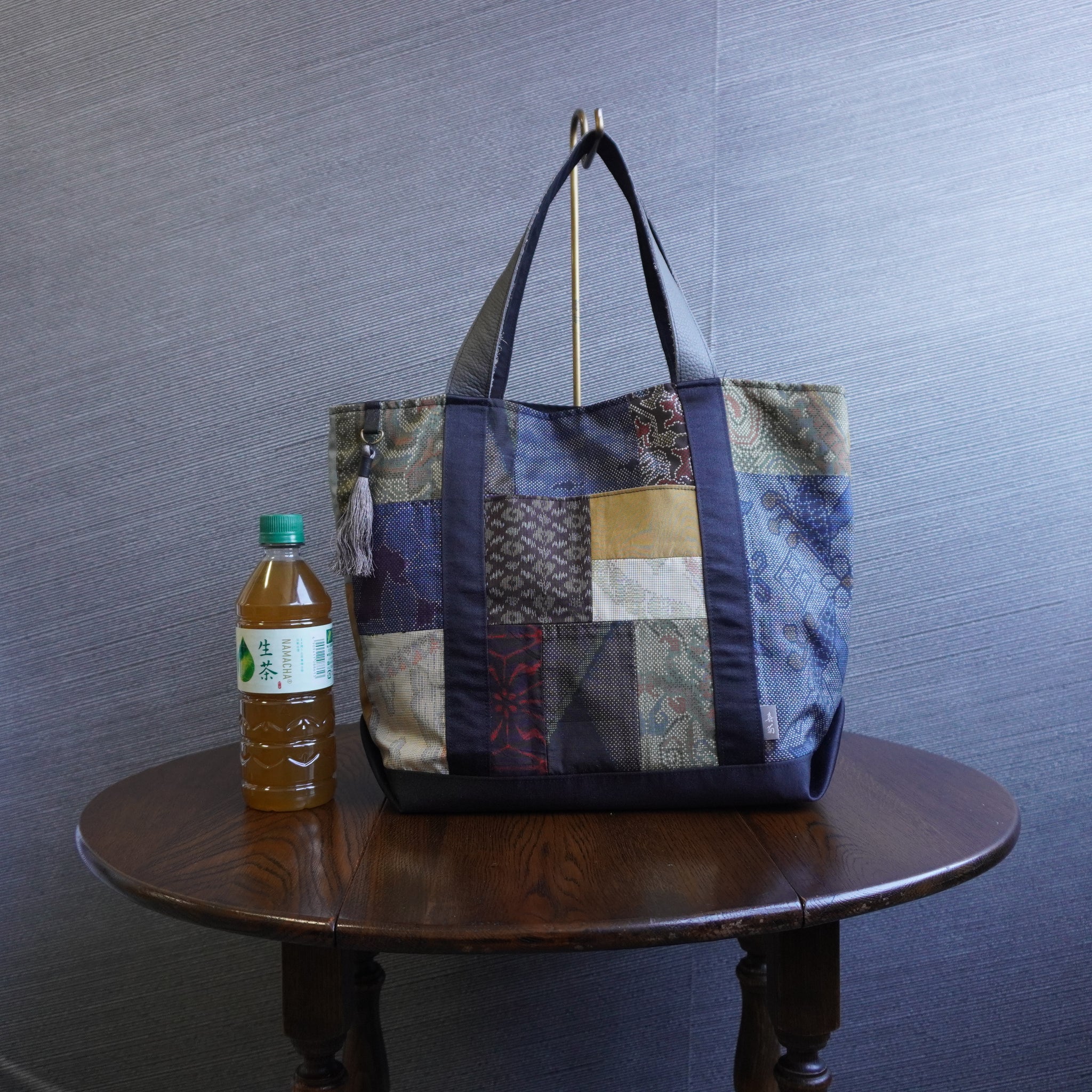 パッチワーク仕様のトートバッグ K179