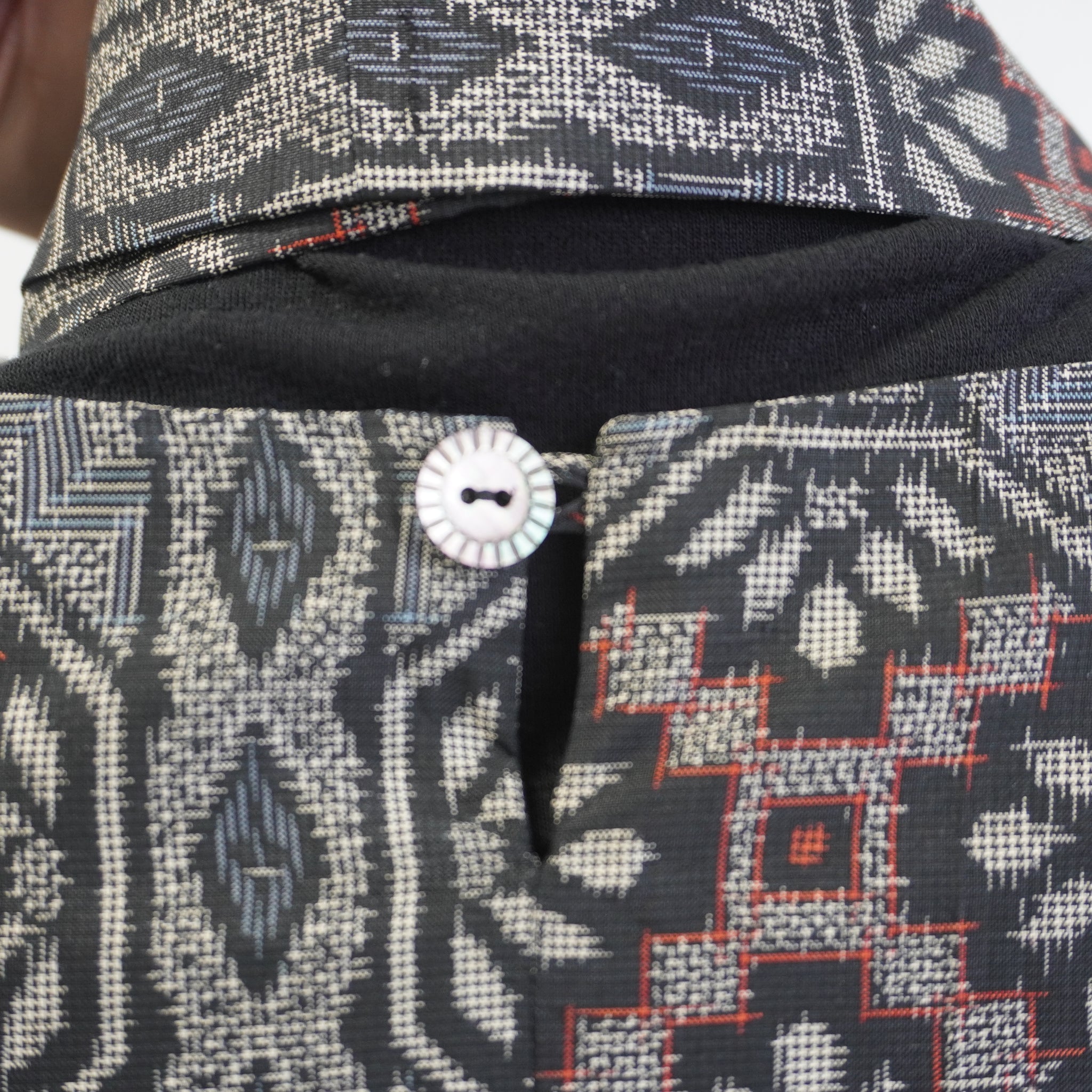 大島紬を使用した黒色のワンピース K207