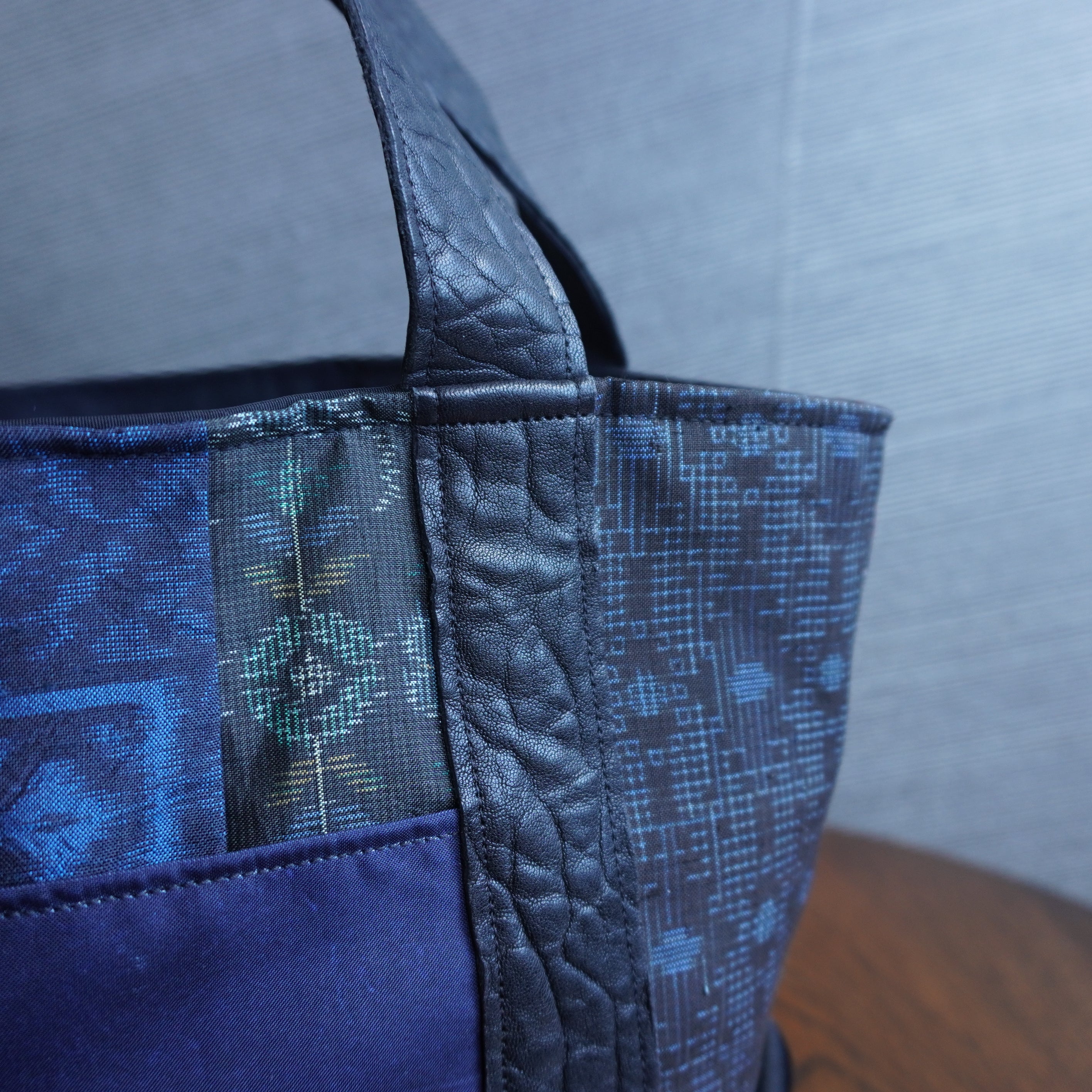 上質な着物リメイク　アップサイクルバッグ　レザーバッグ　K180