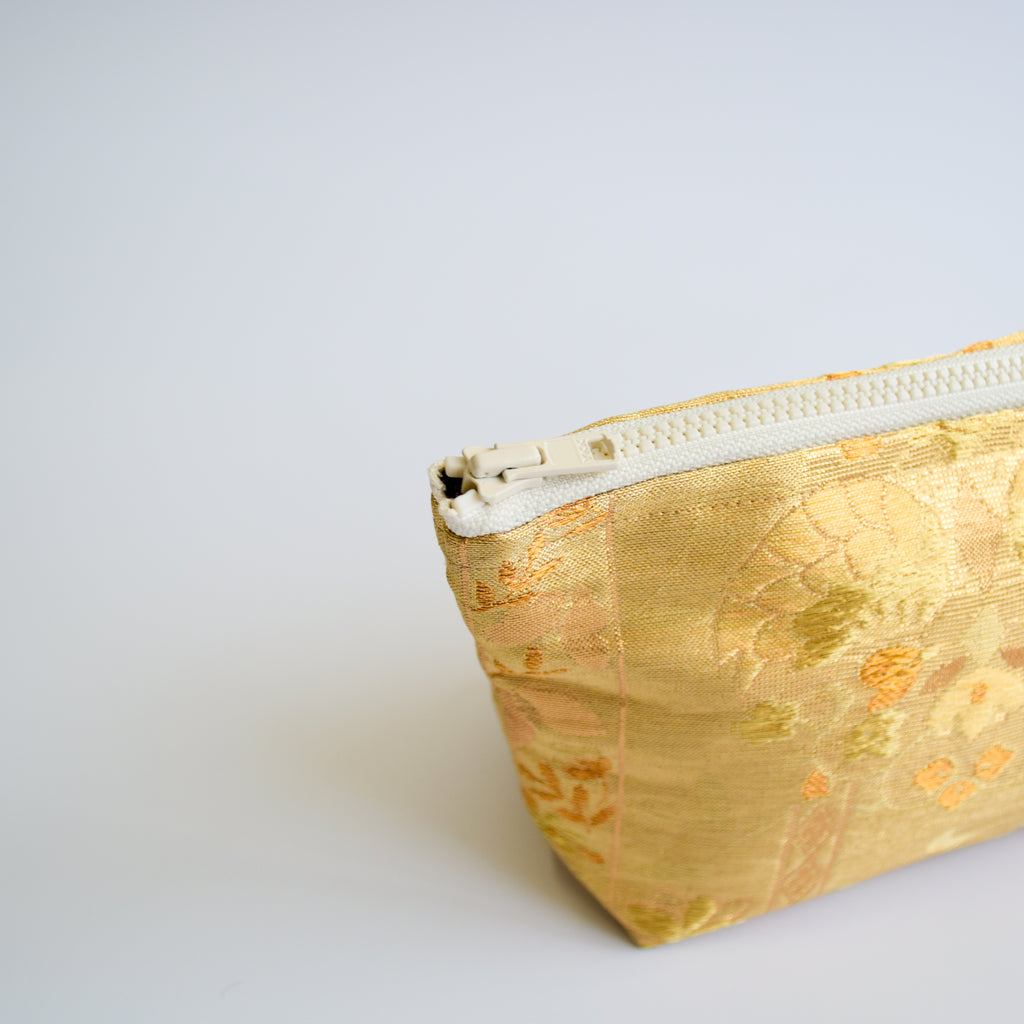 Pouch using kimono obi K228