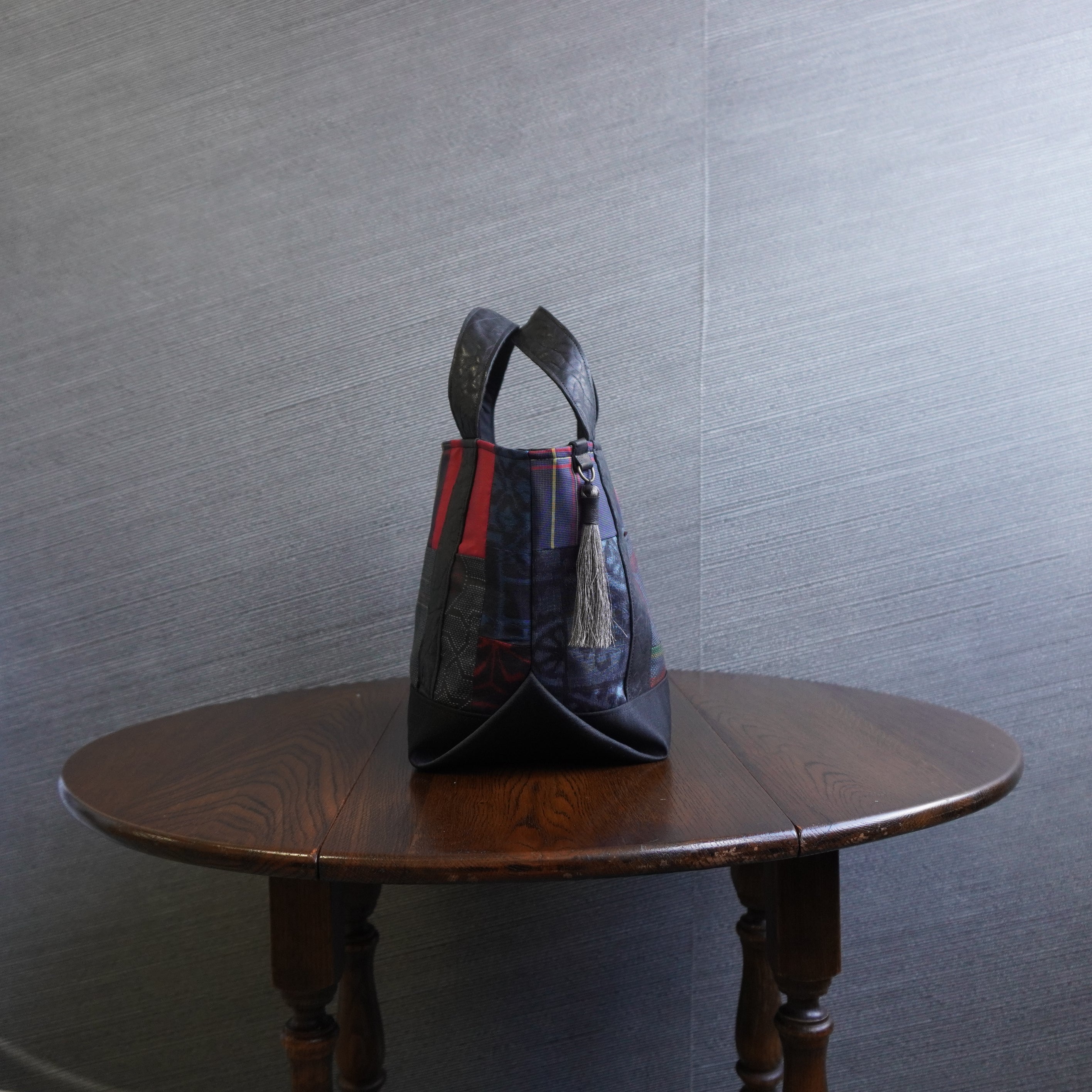 パッチワーク仕様のミニトートバッグ K181