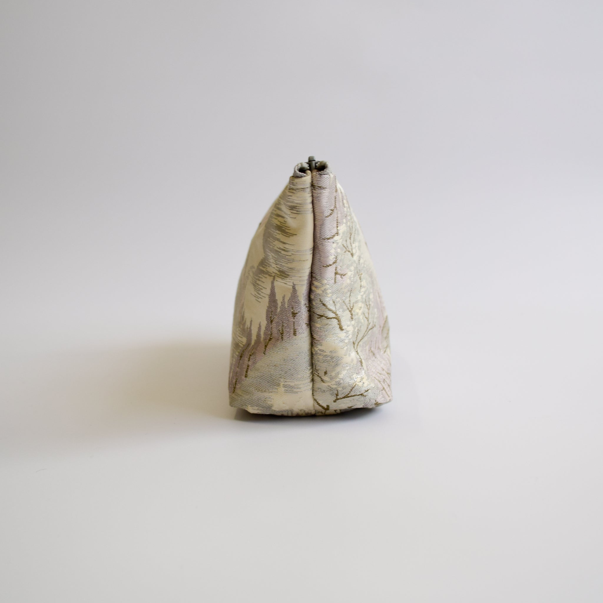 Pouch using kimono obi K228
