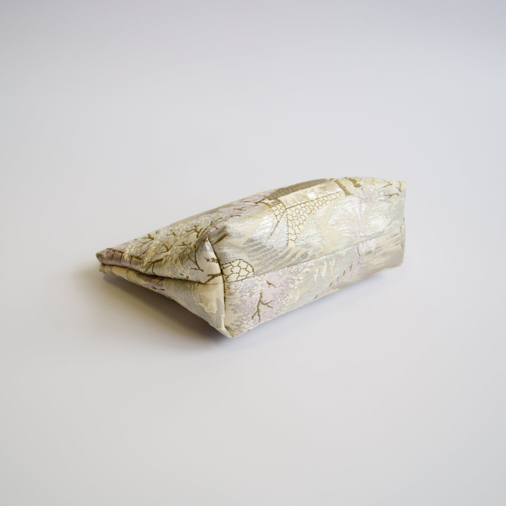 Pouch using kimono obi K228