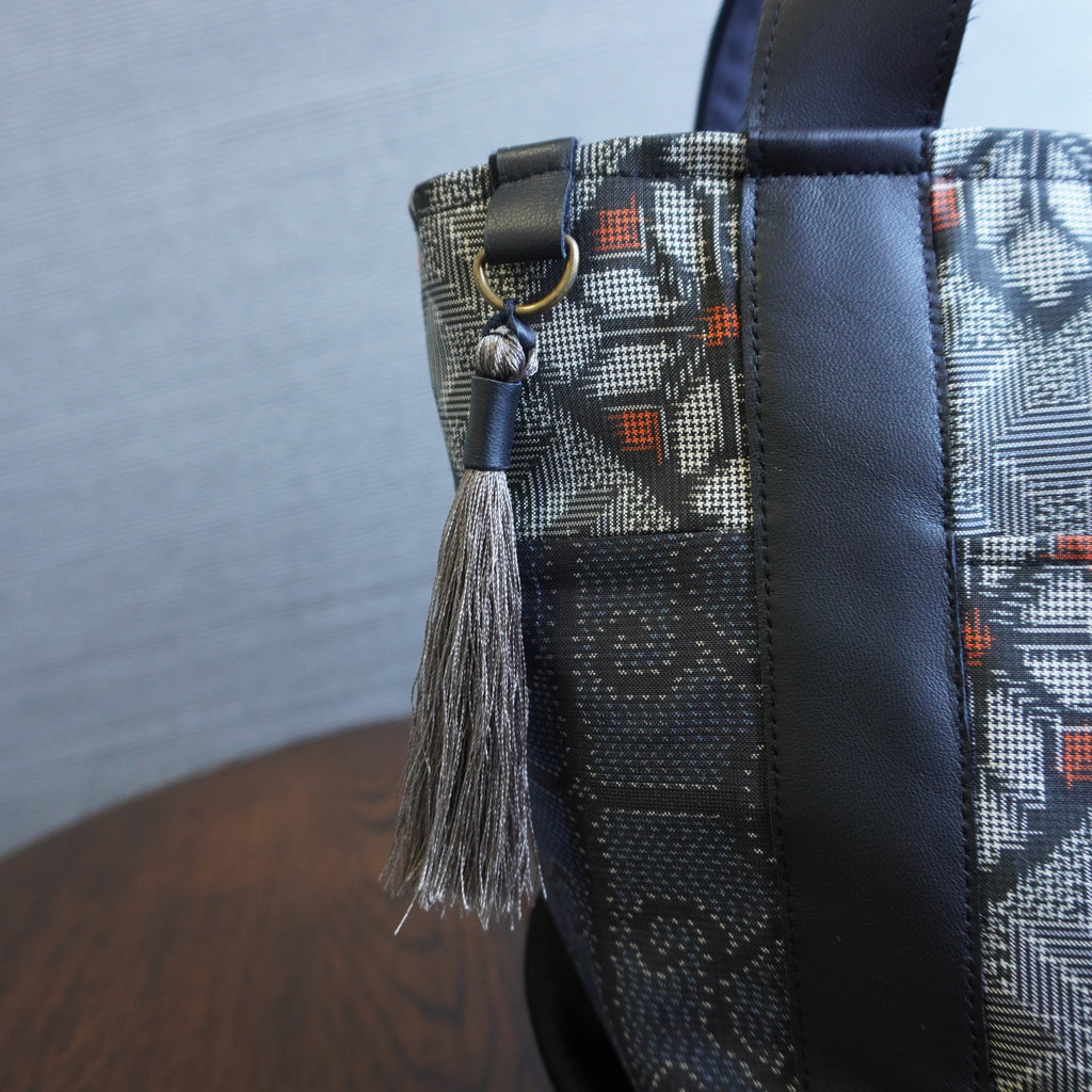 パッチワーク仕様のミニトートバッグ K154