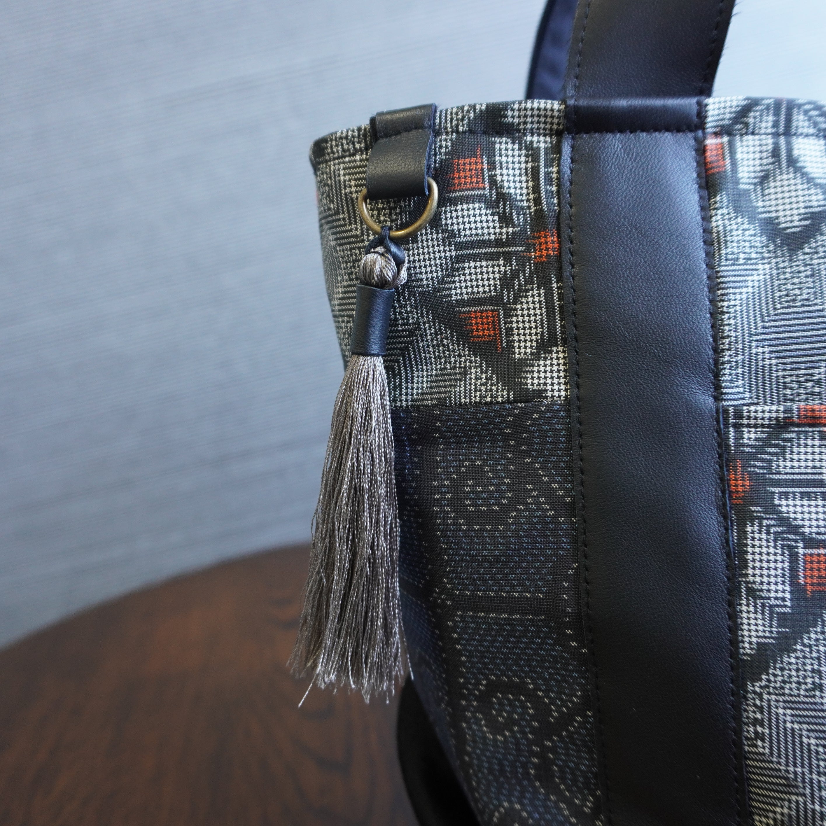 パッチワーク仕様のミニトートバッグ K154