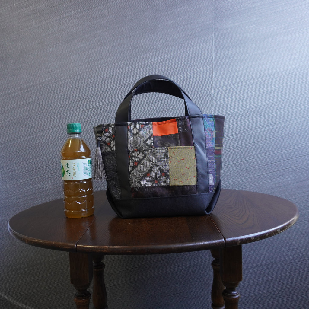 パッチワーク仕様のミニトートバッグ K154