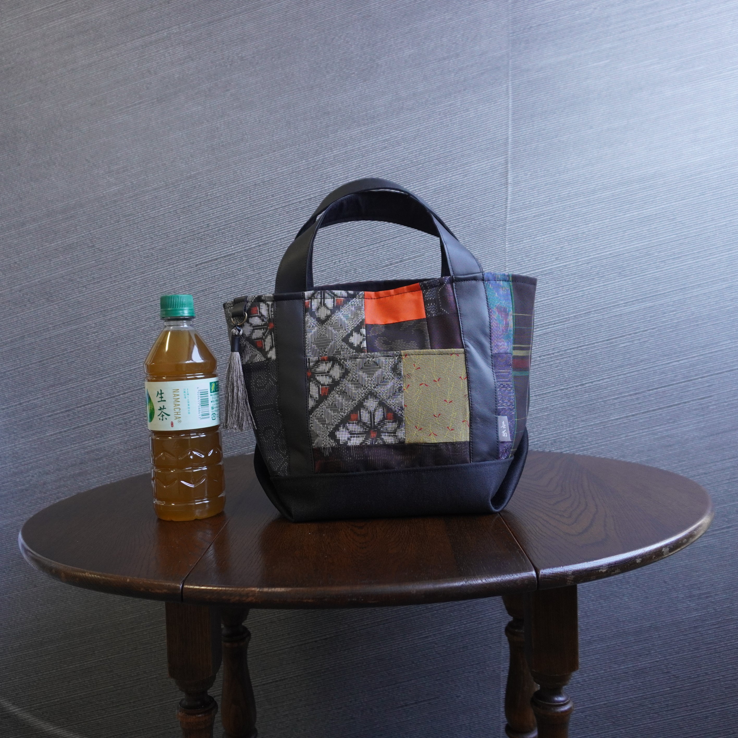 パッチワーク仕様のミニトートバッグ K154