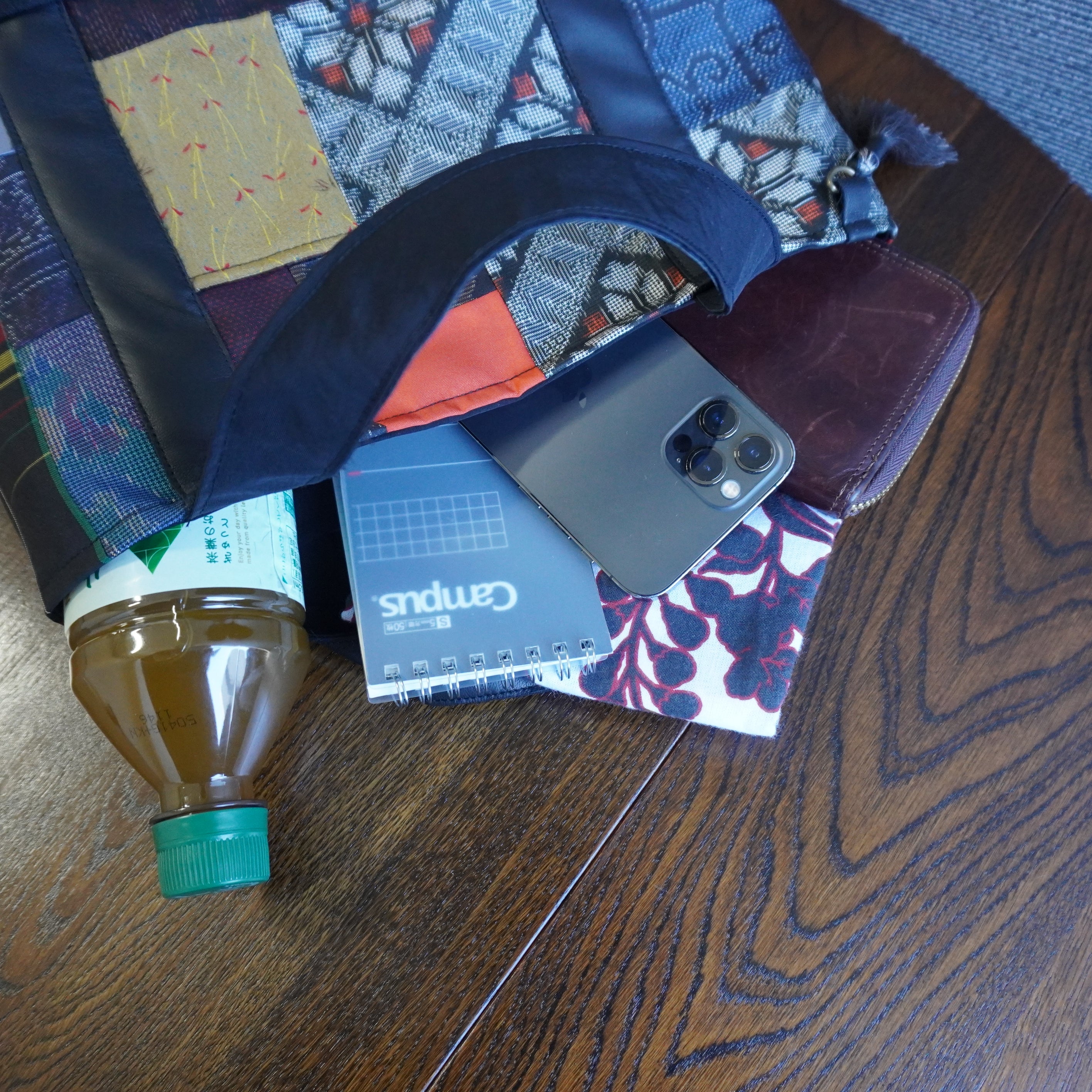 パッチワーク仕様のミニトートバッグ K154