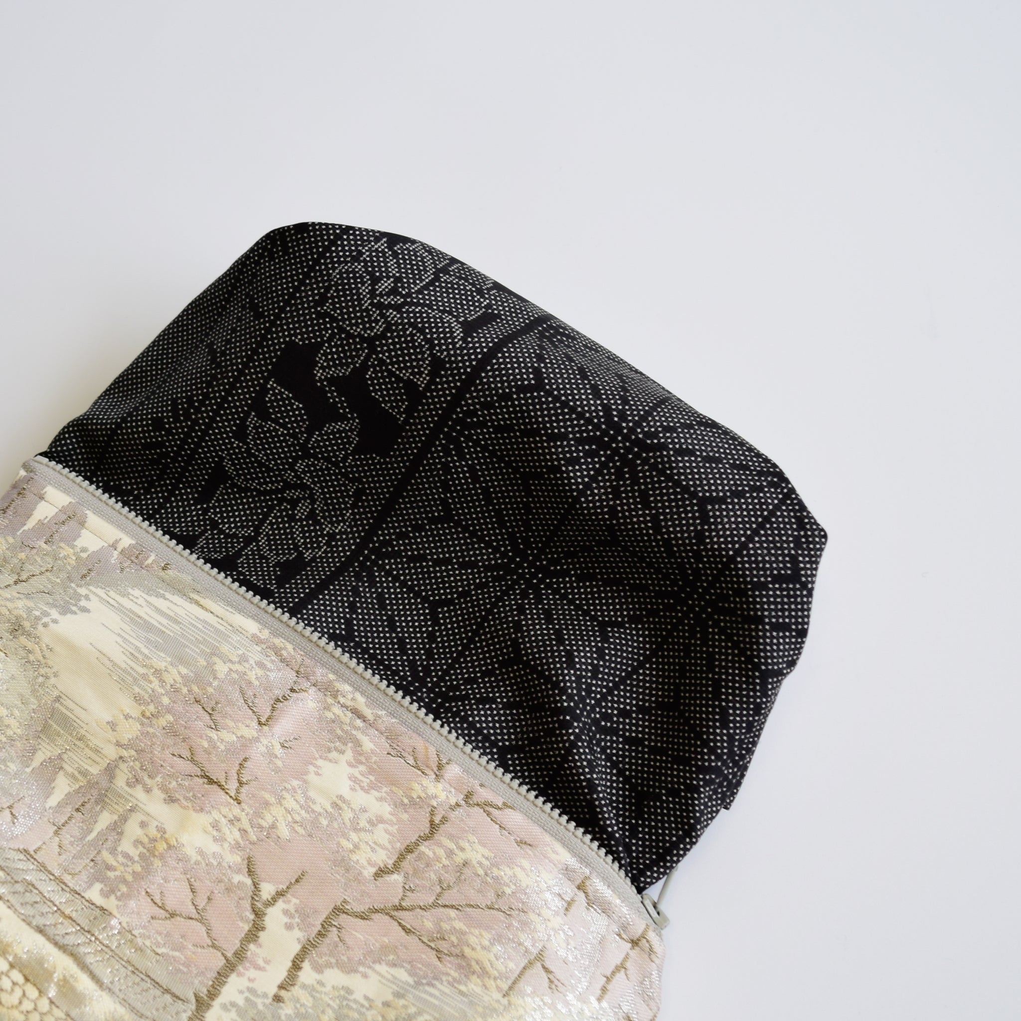 Pouch using kimono obi K228