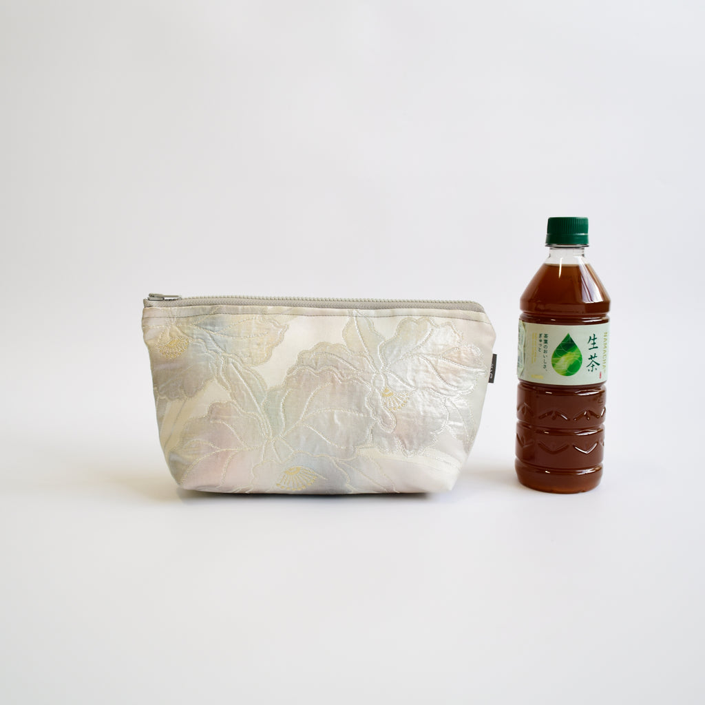 Pouch using kimono obi K228