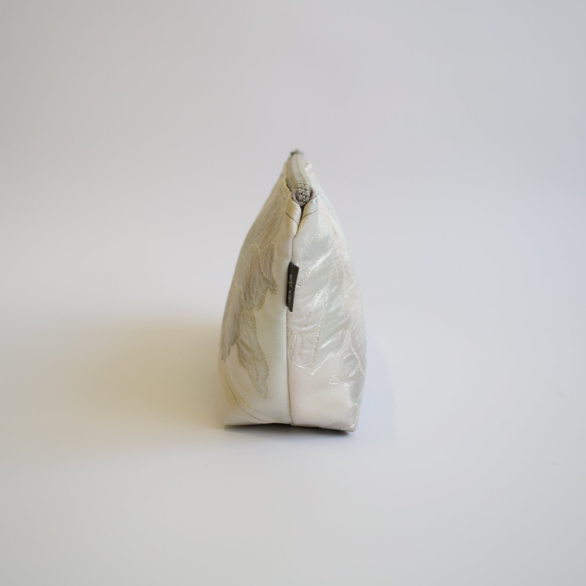Pouch using kimono obi K228