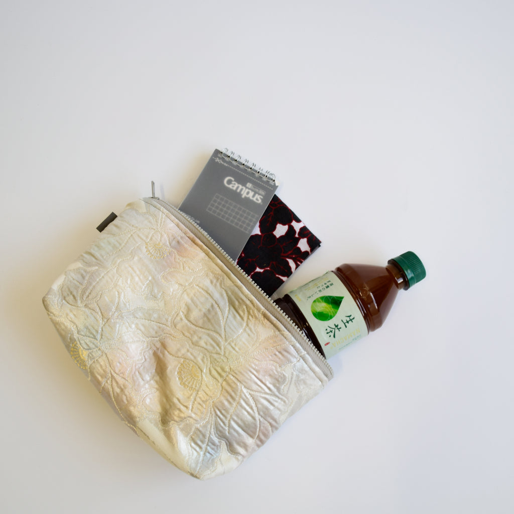 Pouch using kimono obi K228