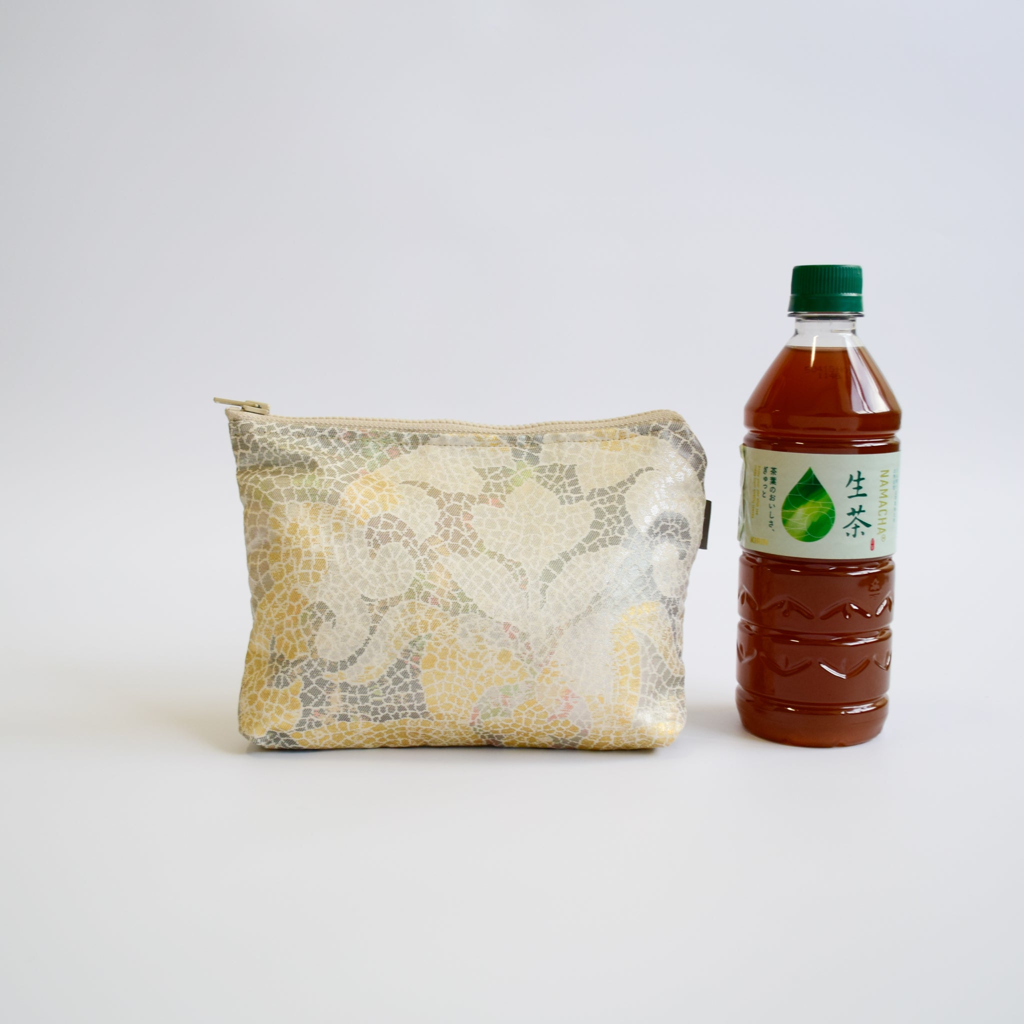 Pouch using kimono obi K228