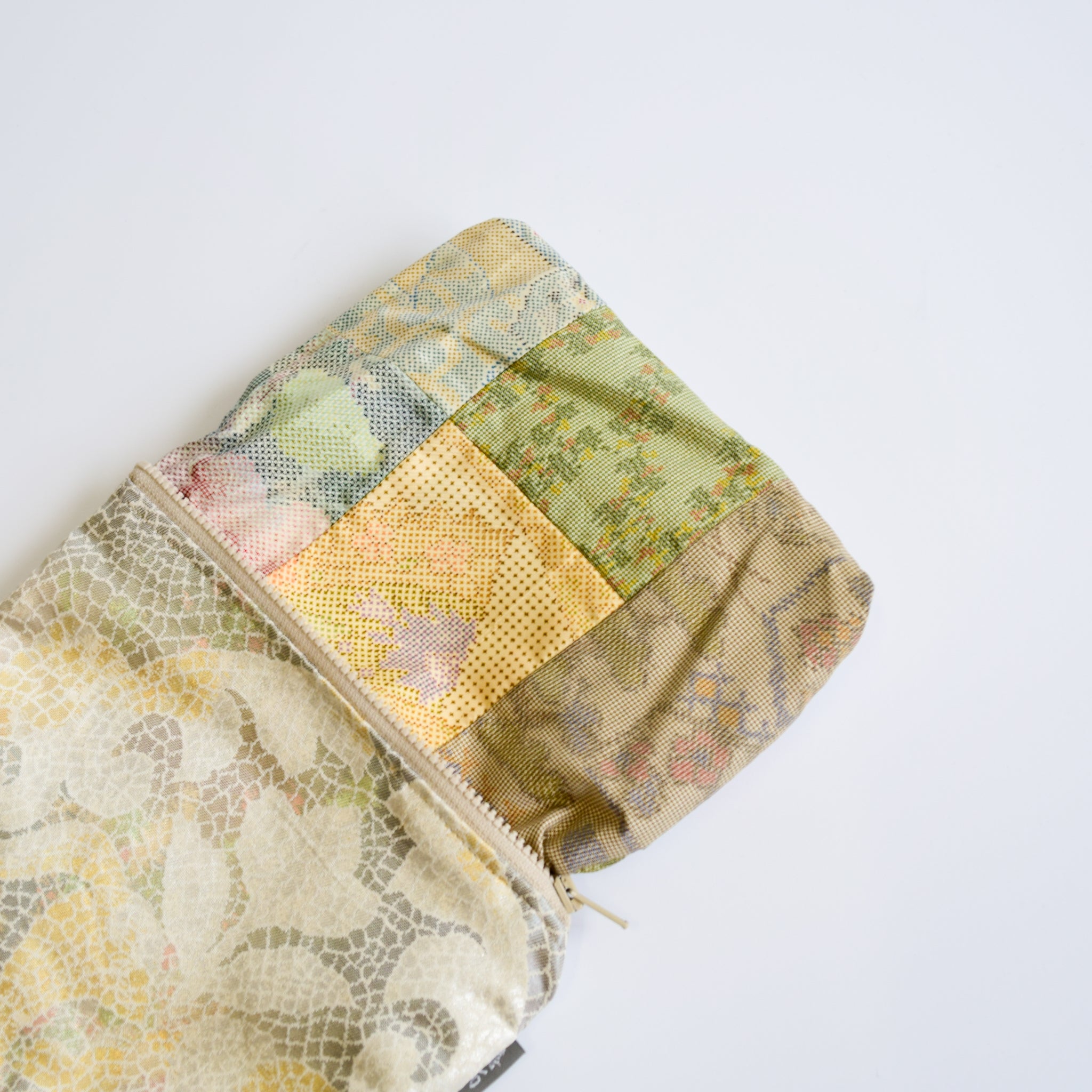 Pouch using kimono obi K228