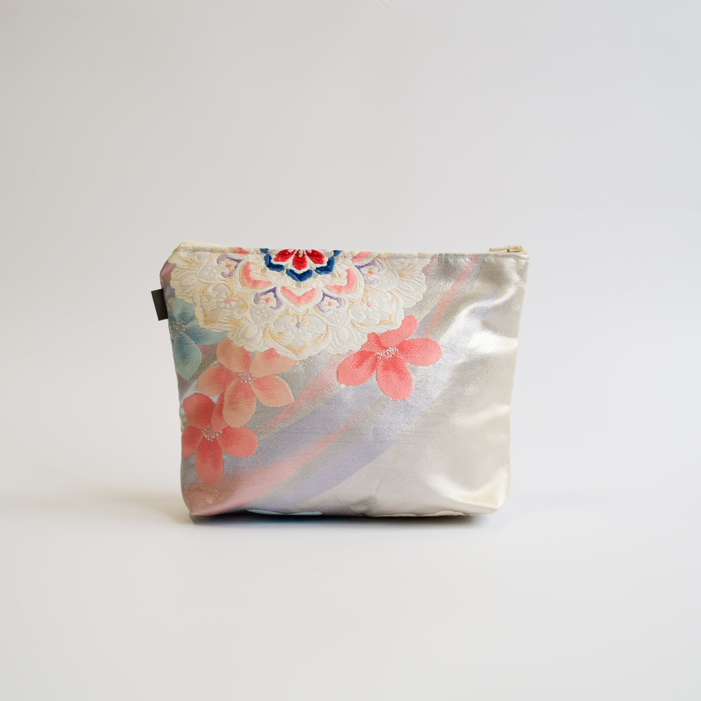 Pouch using kimono obi K228