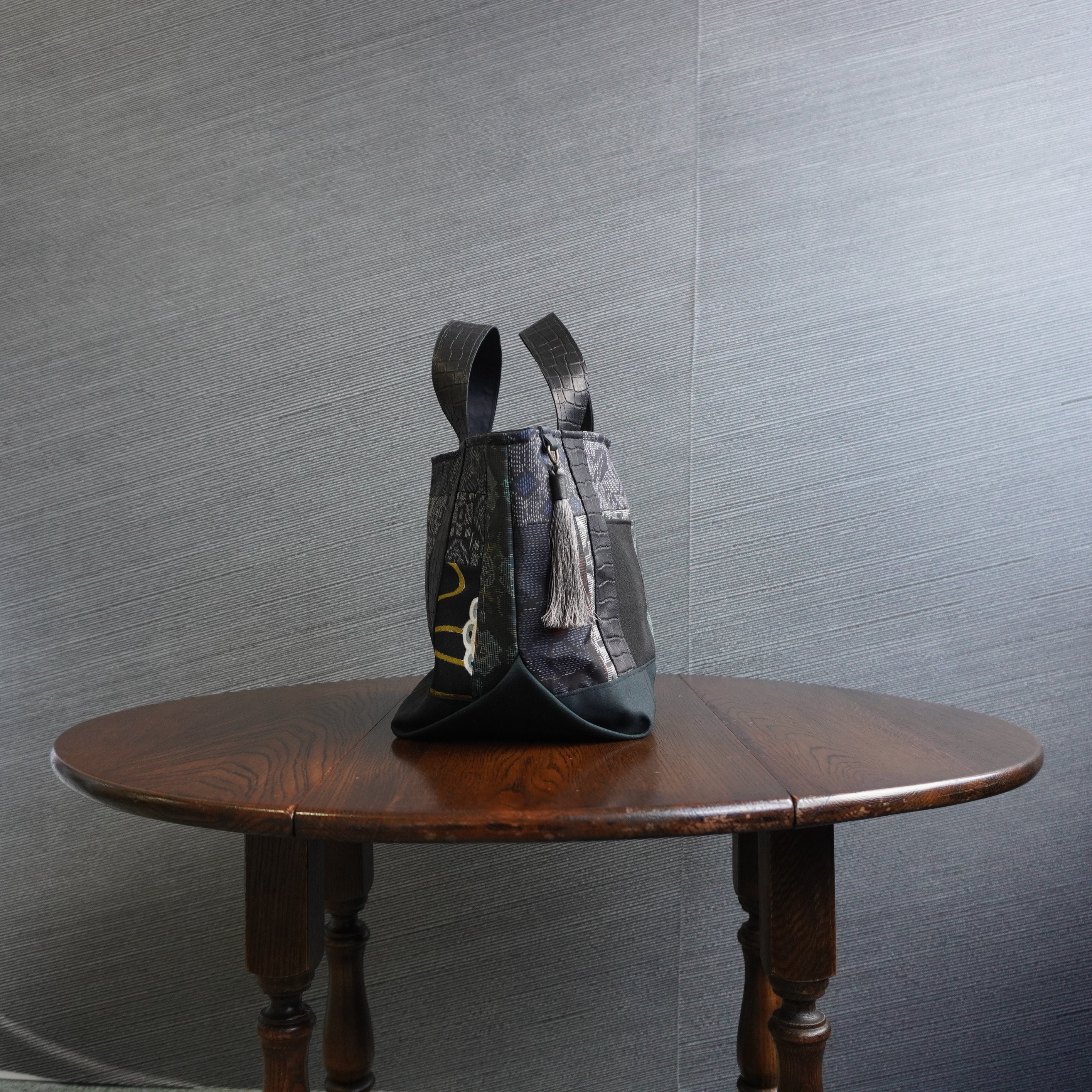 パッチワーク仕様のミニトートバッグ K184