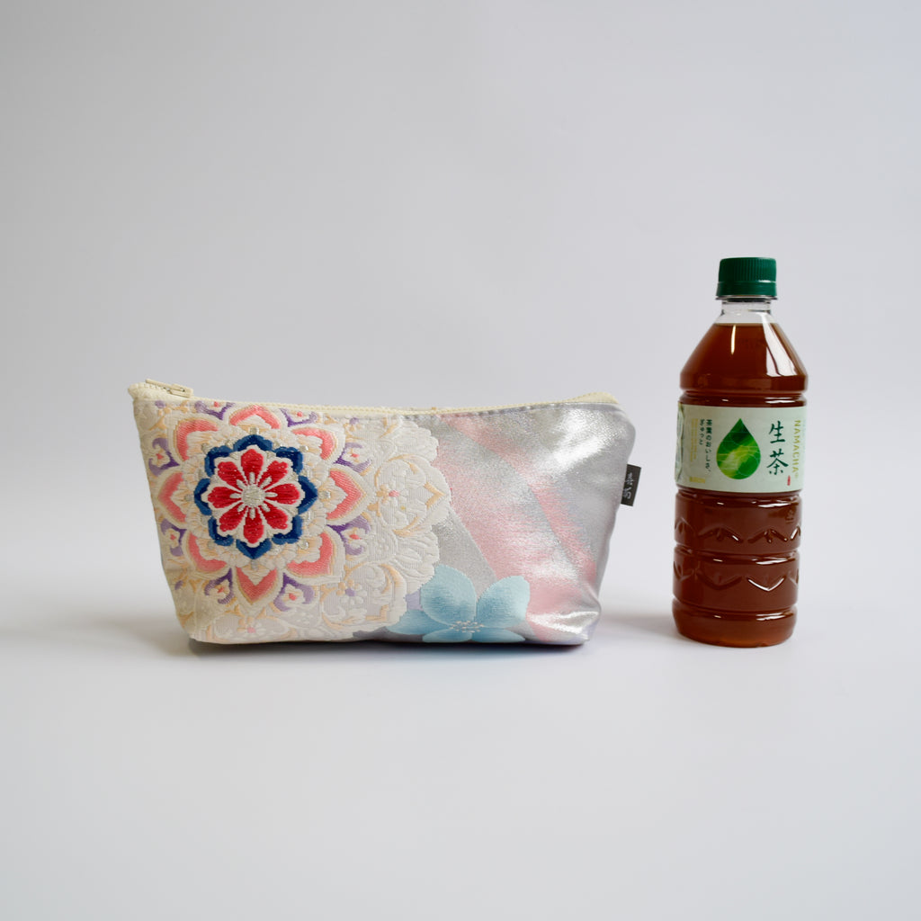 Pouch using kimono obi K228