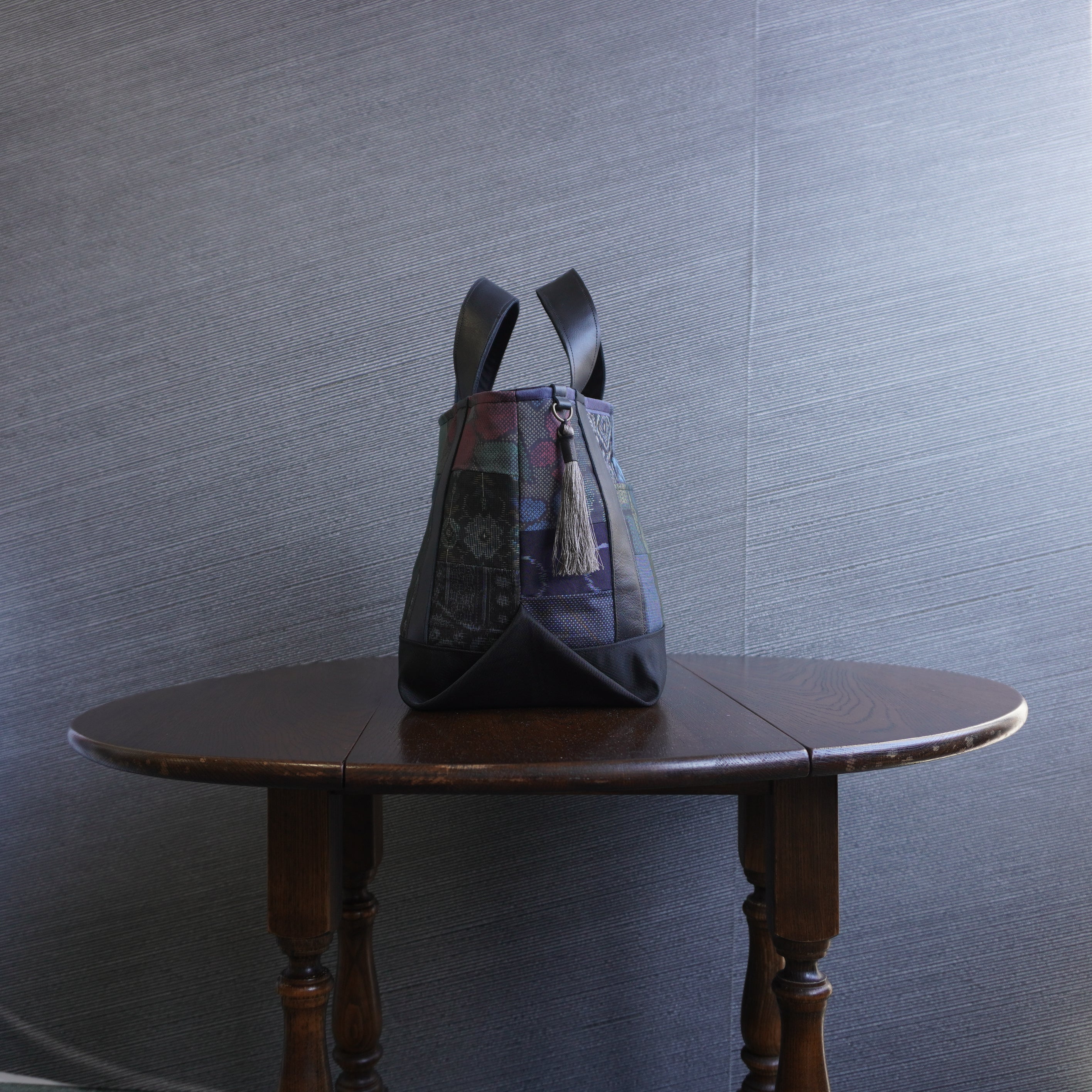 パッチワーク仕様のミニトートバッグ K185