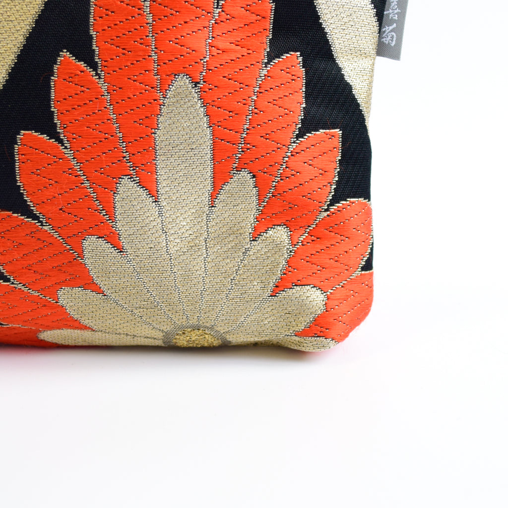 Pouch using kimono obi K228