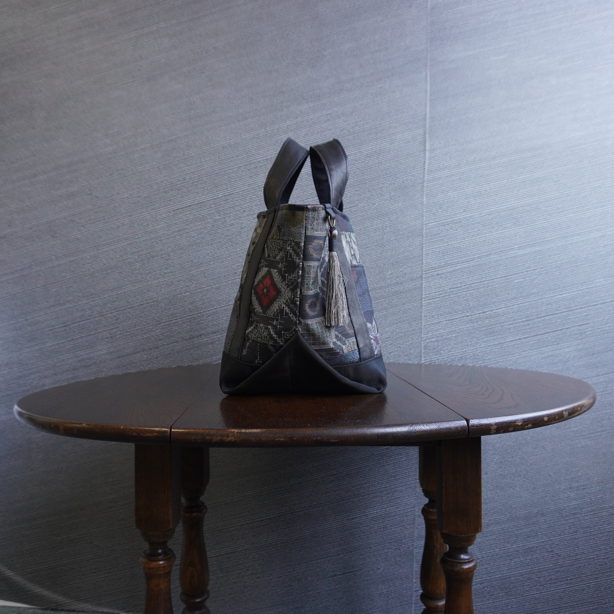 パッチワーク仕様のミニトートバッグ K186