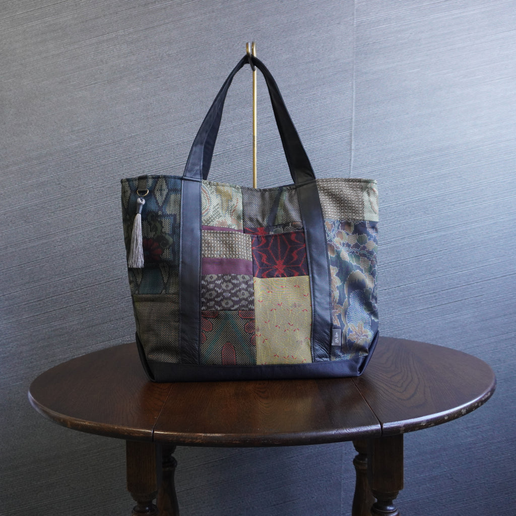 パッチワーク仕様のトートバッグ K187
